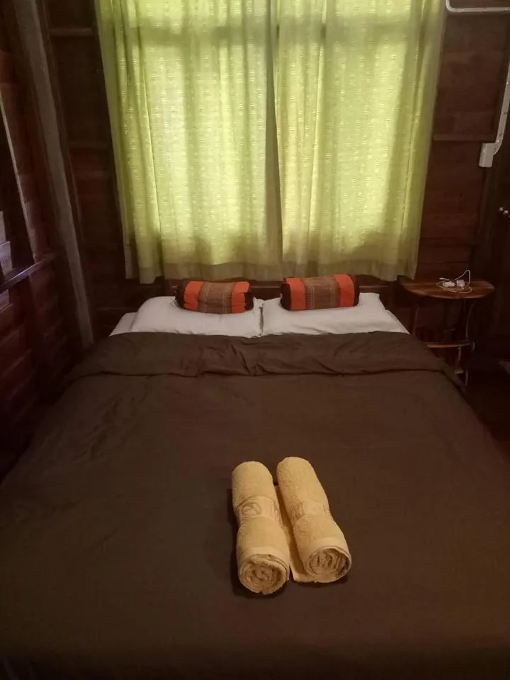 Bed in JJ at Chiangkhan