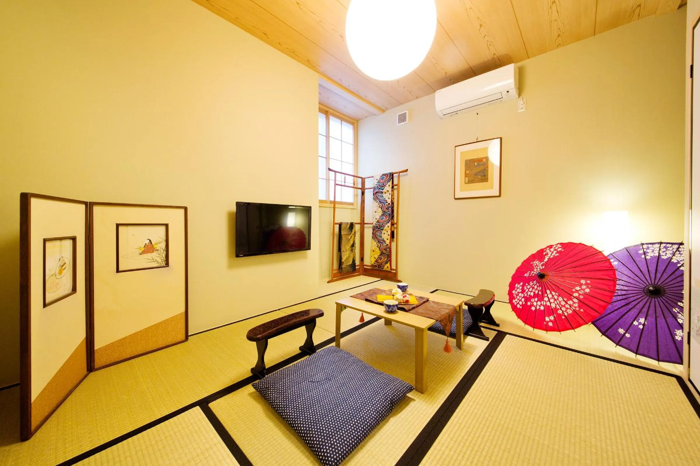 Photo of the whole room in add-Hostel Uji Cha-gan-ju-tei
