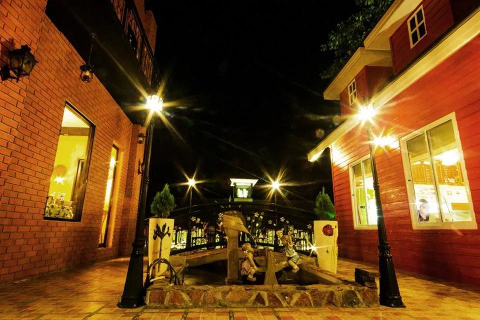 Area and facilities in Stamp Hills Resort