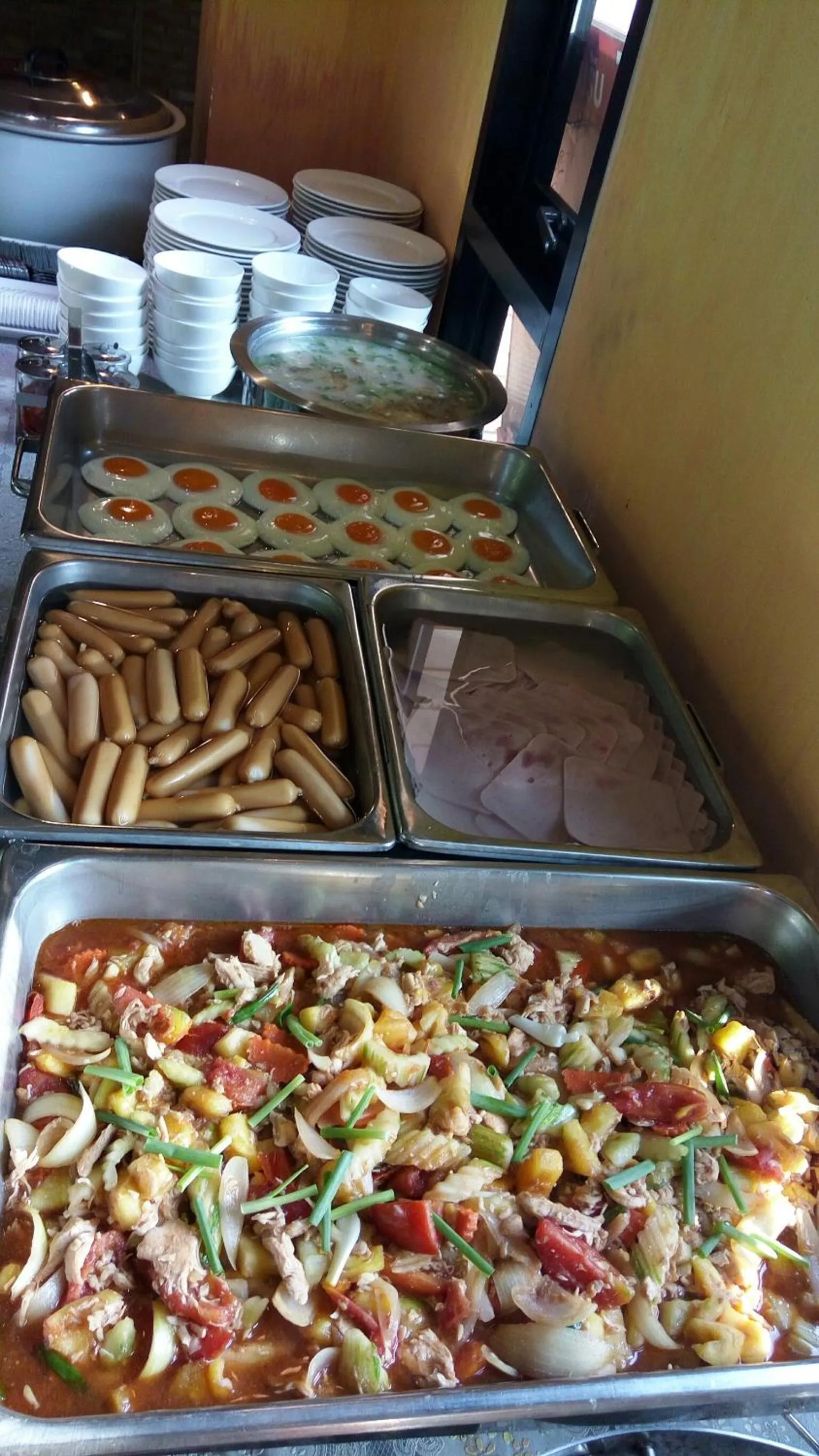 Breakfast in Stamp Hills Resort