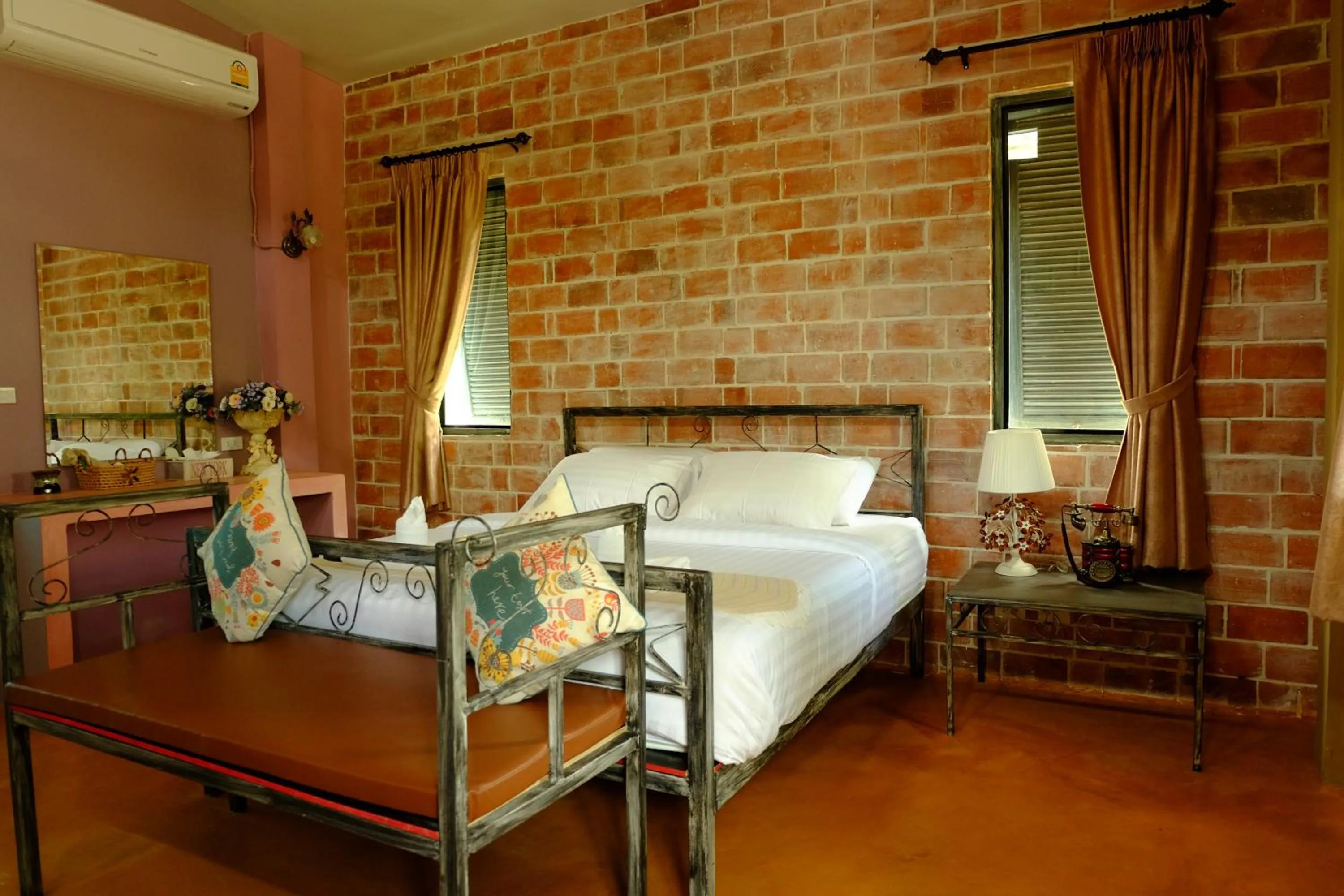 Bed in Stamp Hills Resort