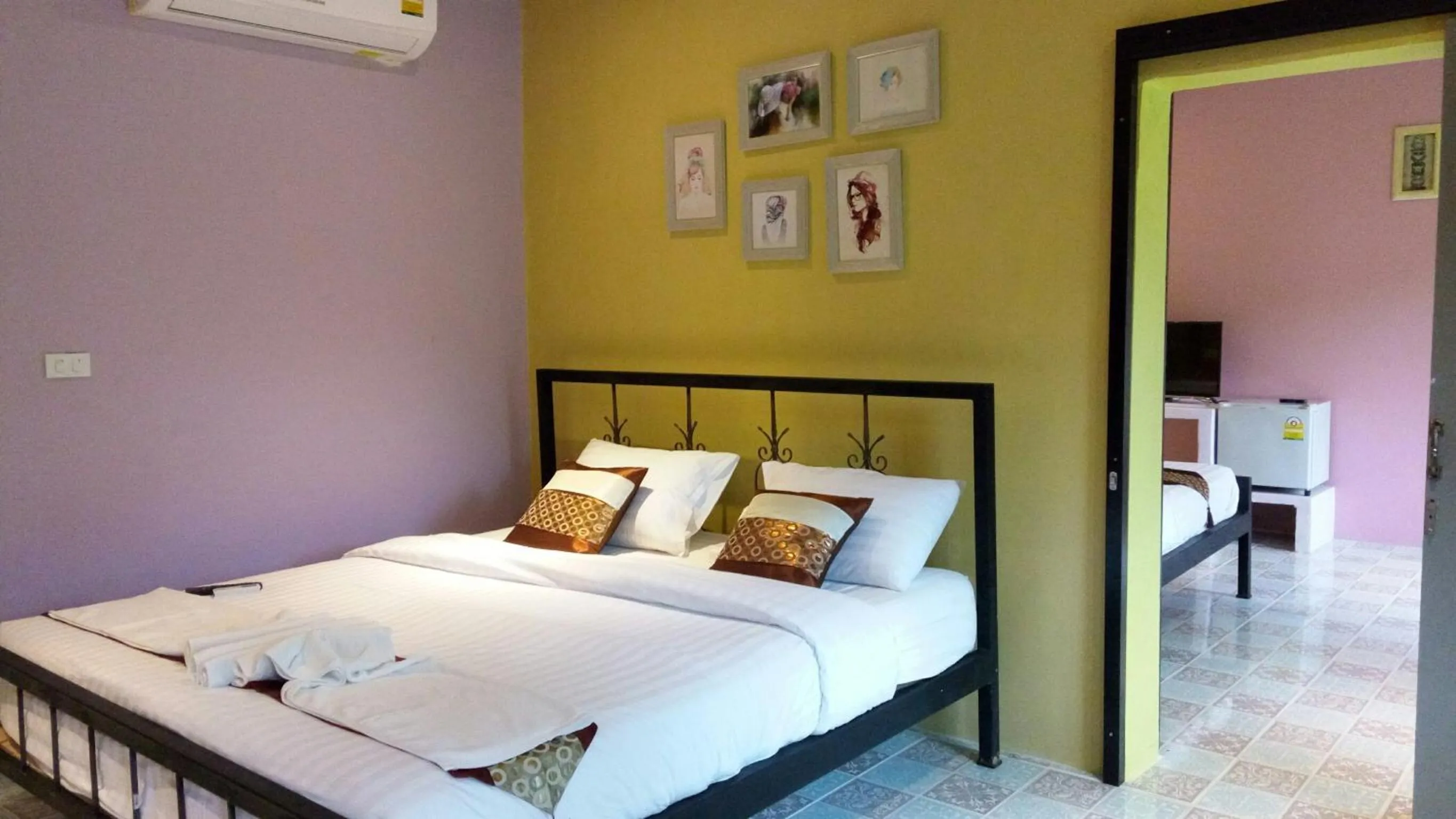 Bed in Stamp Hills Resort