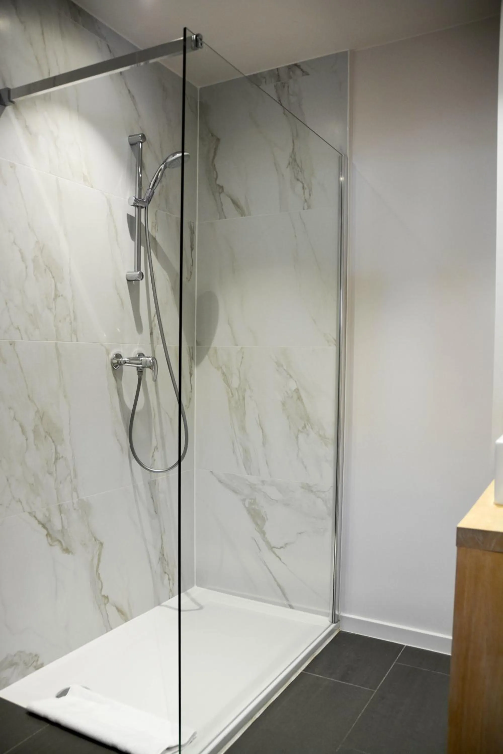 Shower in Hotel Maraboe