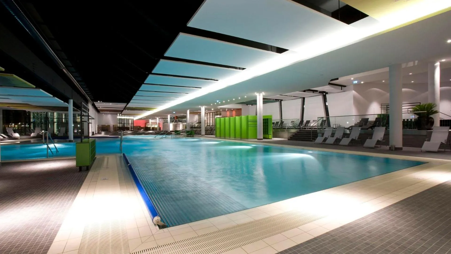 Swimming pool in Mattone Aparthotel