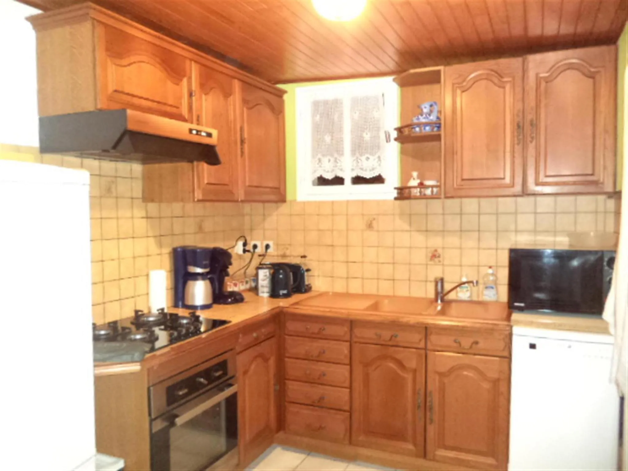 Kitchen or kitchenette in Maison de vacances à Créances