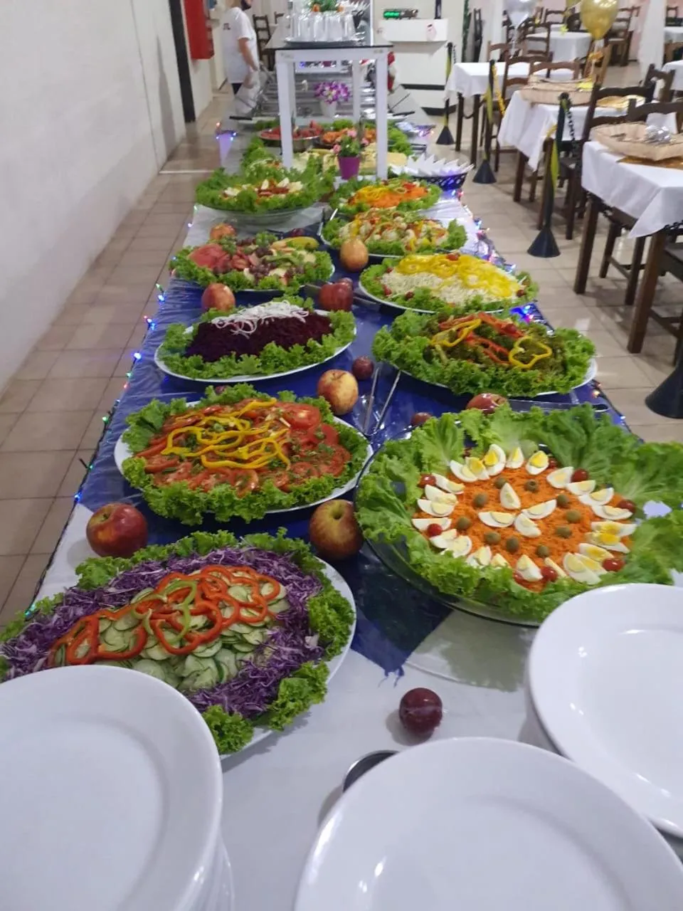 Restaurant/places to eat in Center Hotel