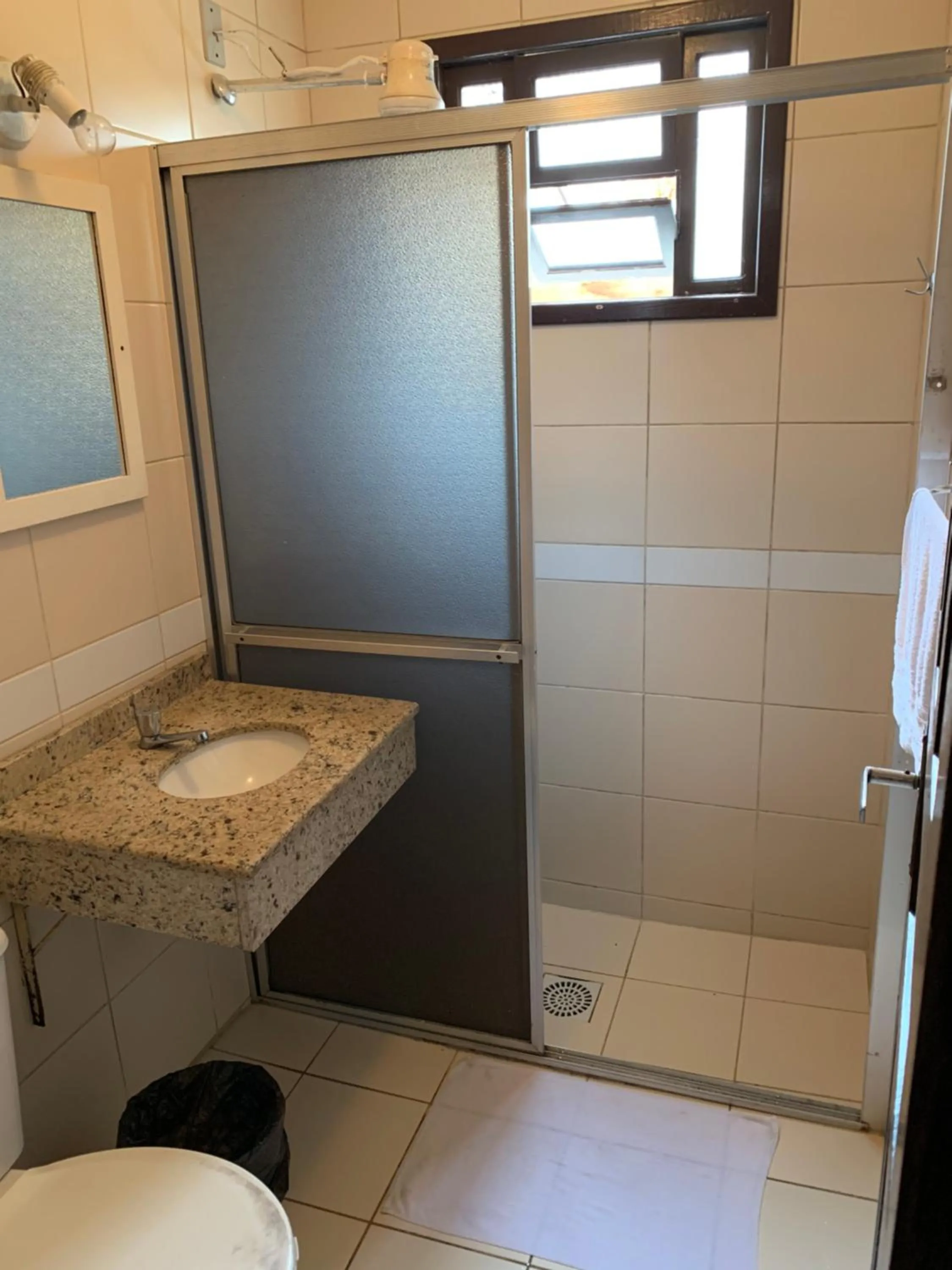 Shower in Center Hotel