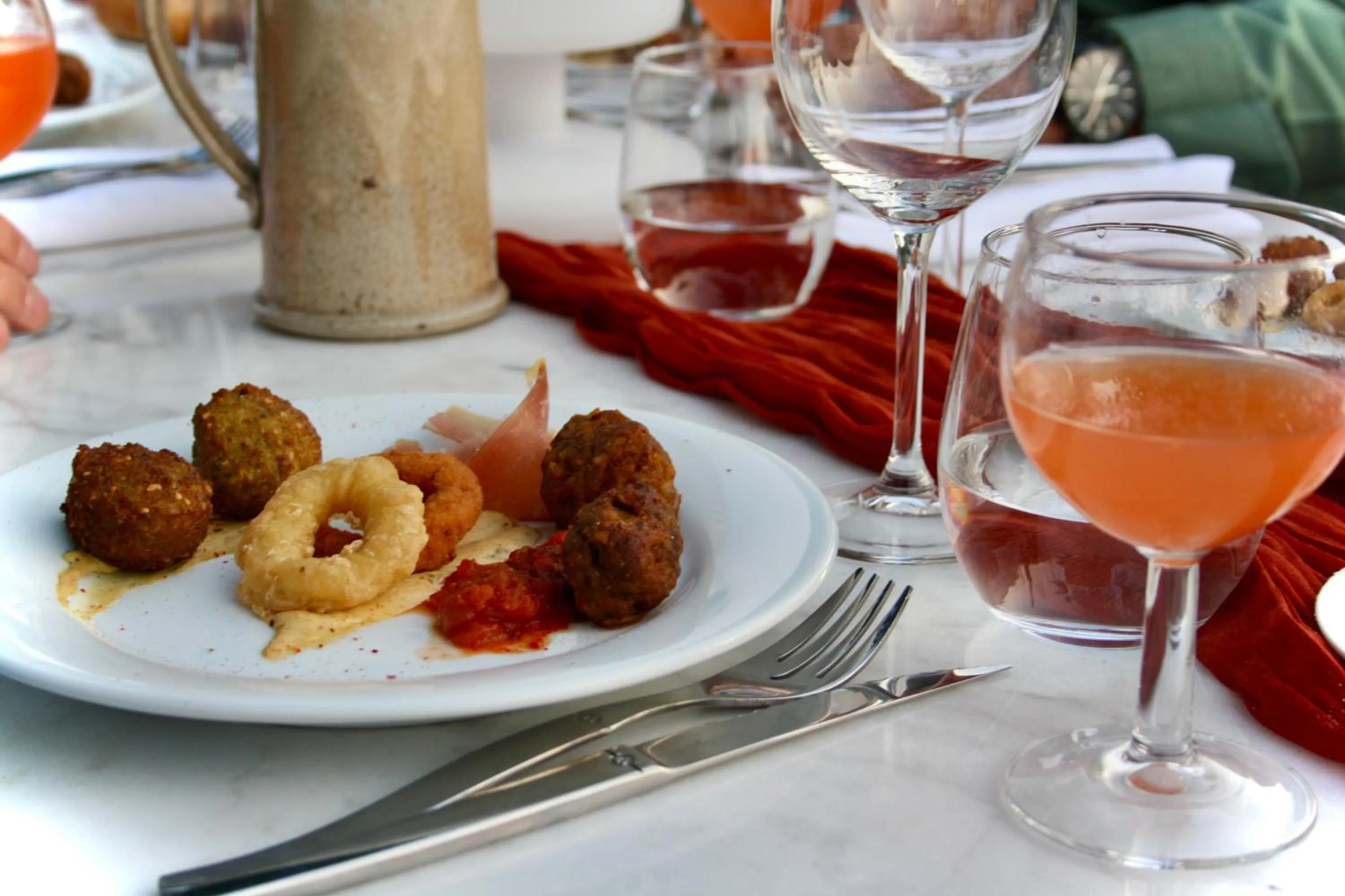 Restaurant/places to eat in Logis Auberge du Barrez