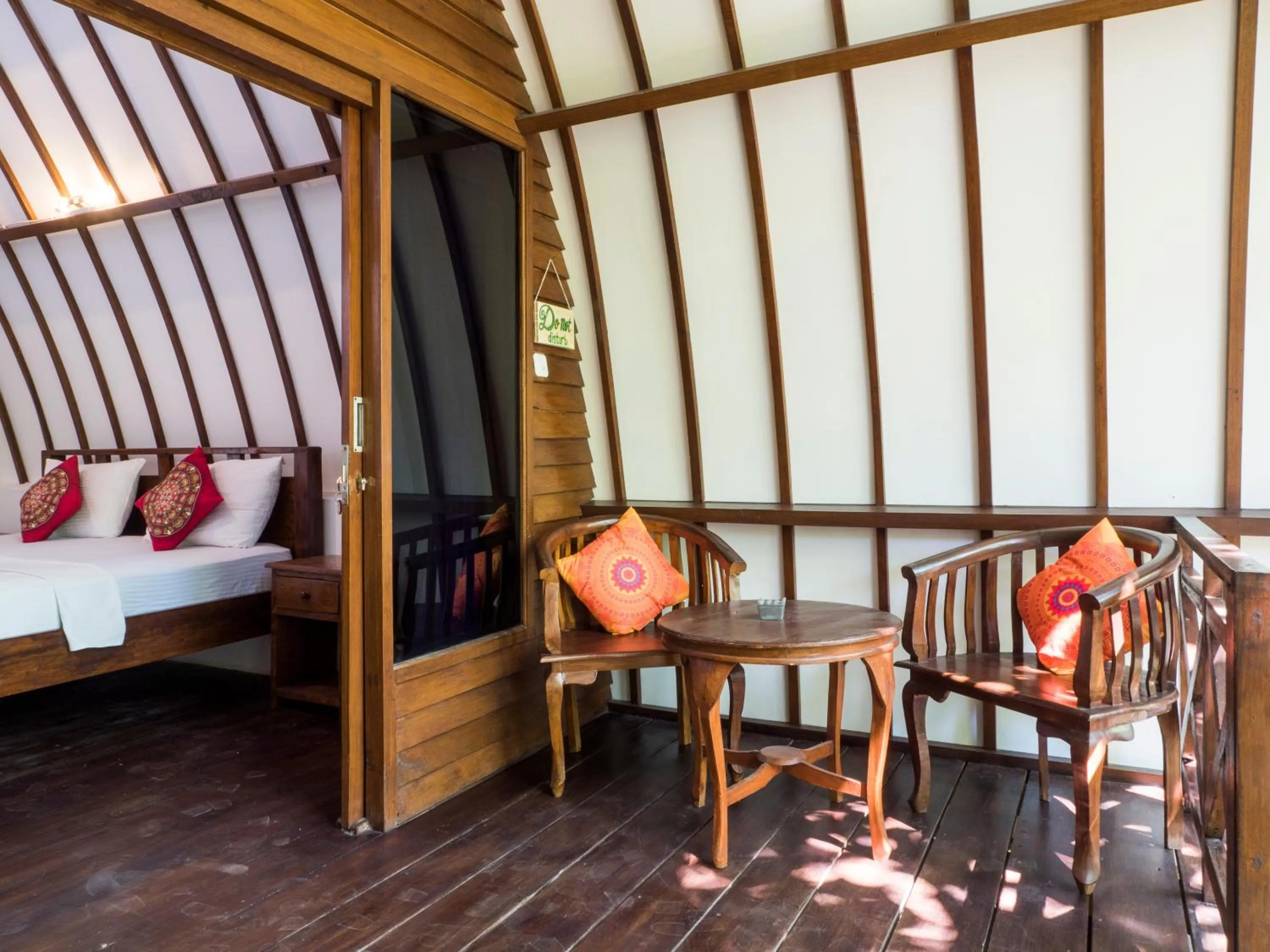 Bed in Gili Turtle Beach Resort