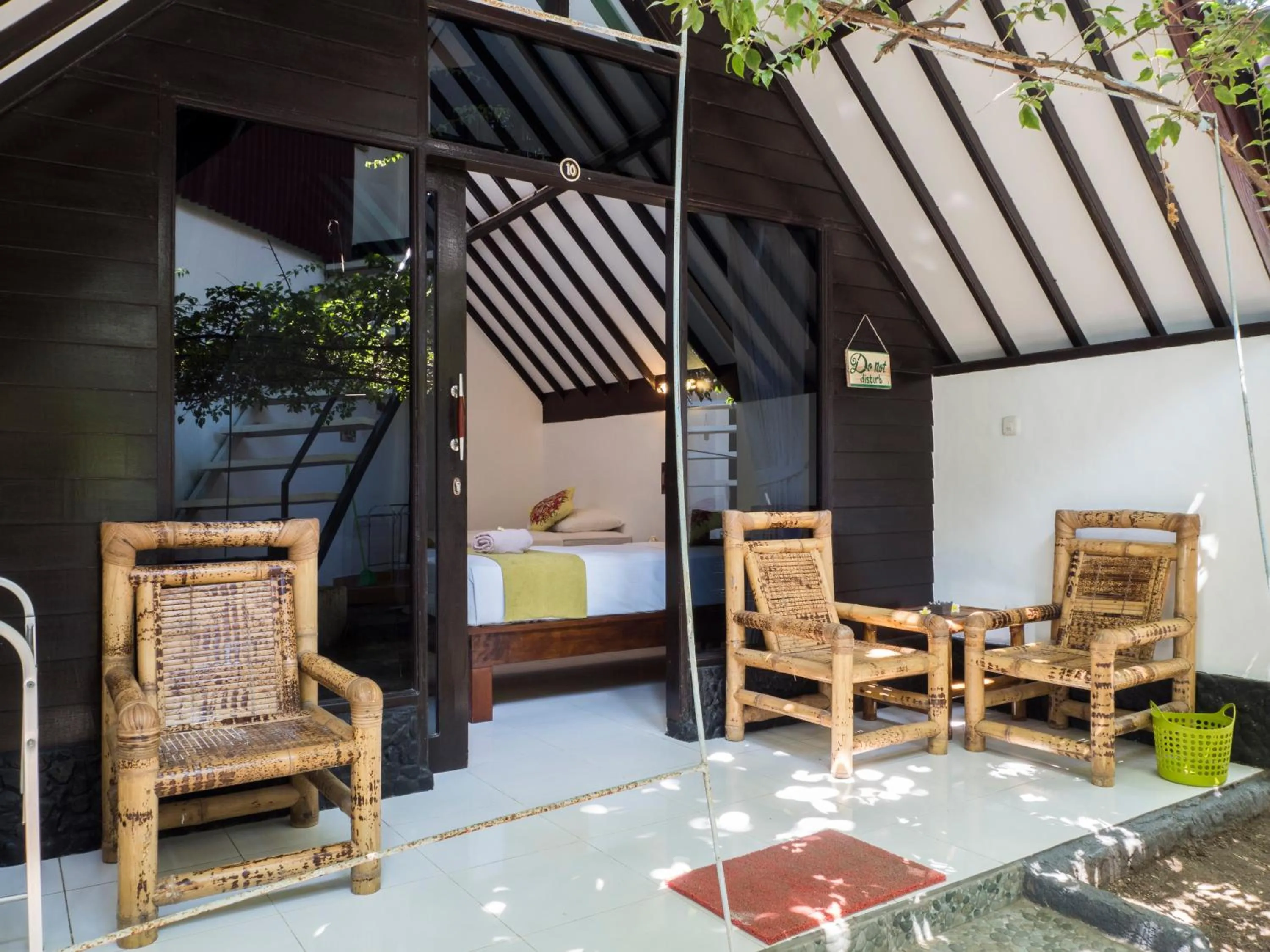 Gili Turtle Beach Resort