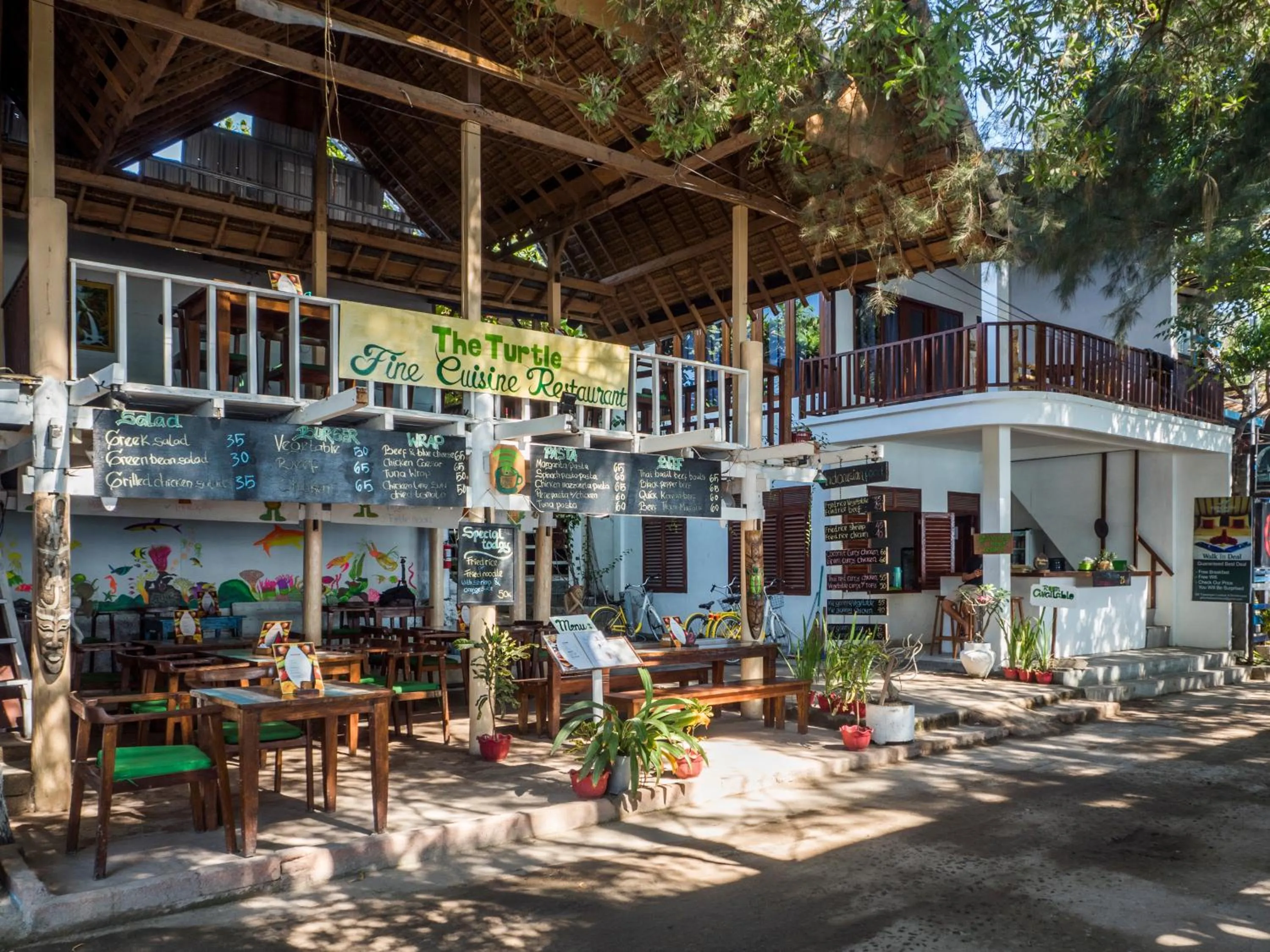 Gili Turtle Beach Resort