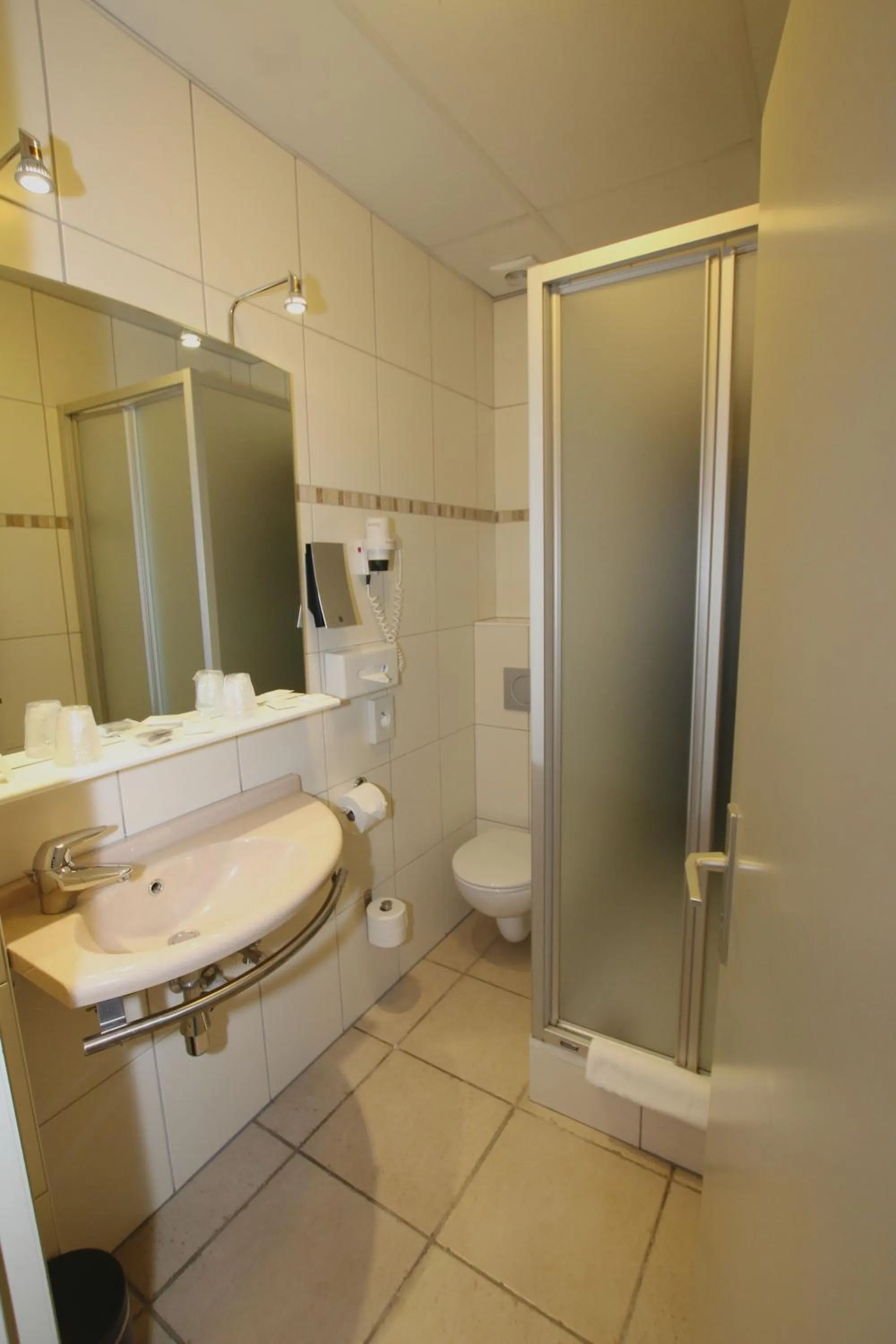 Bathroom in Hôtel de l'Univers Liège