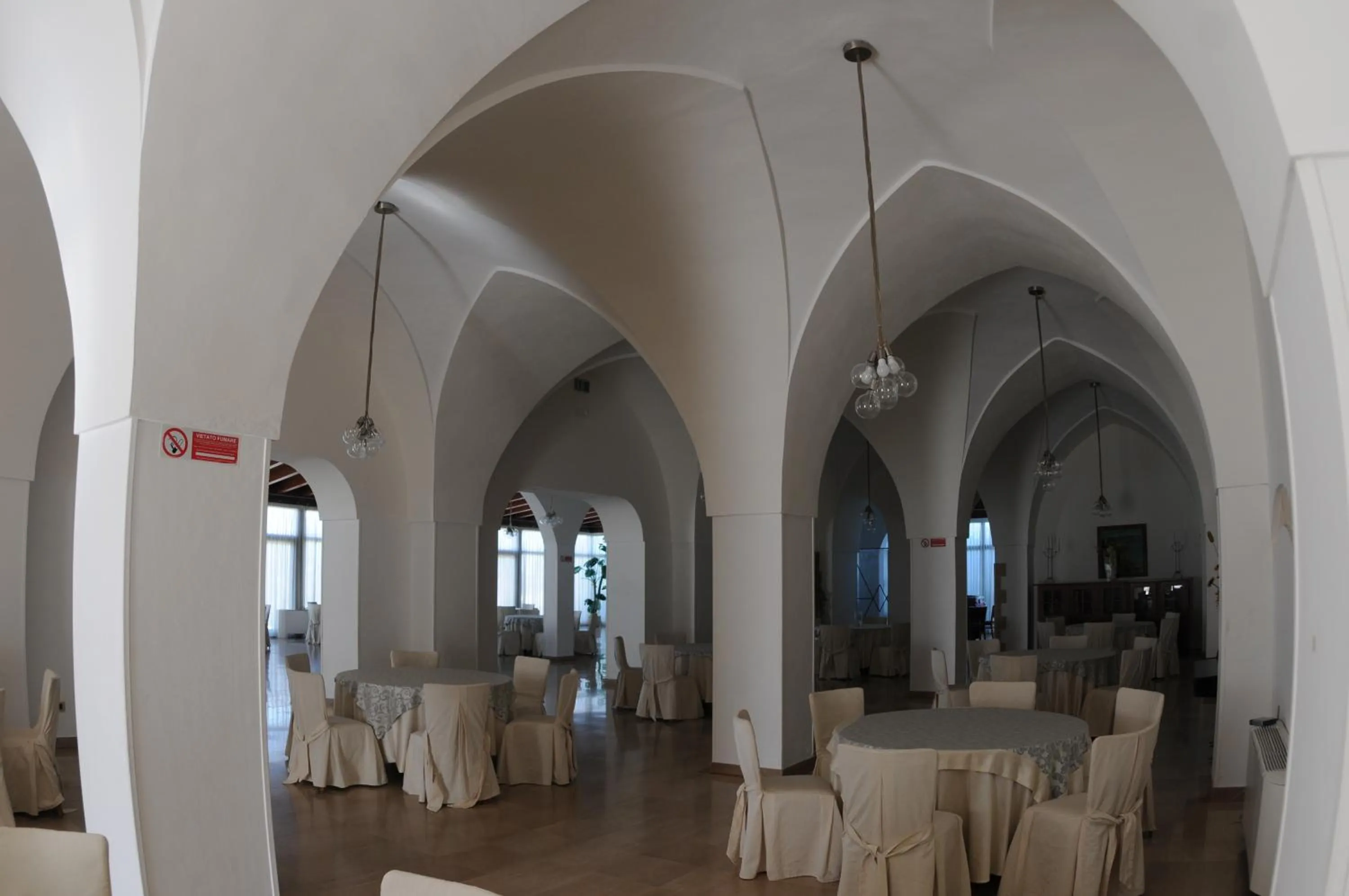 Restaurant/places to eat in Hotel Masseria Marziale