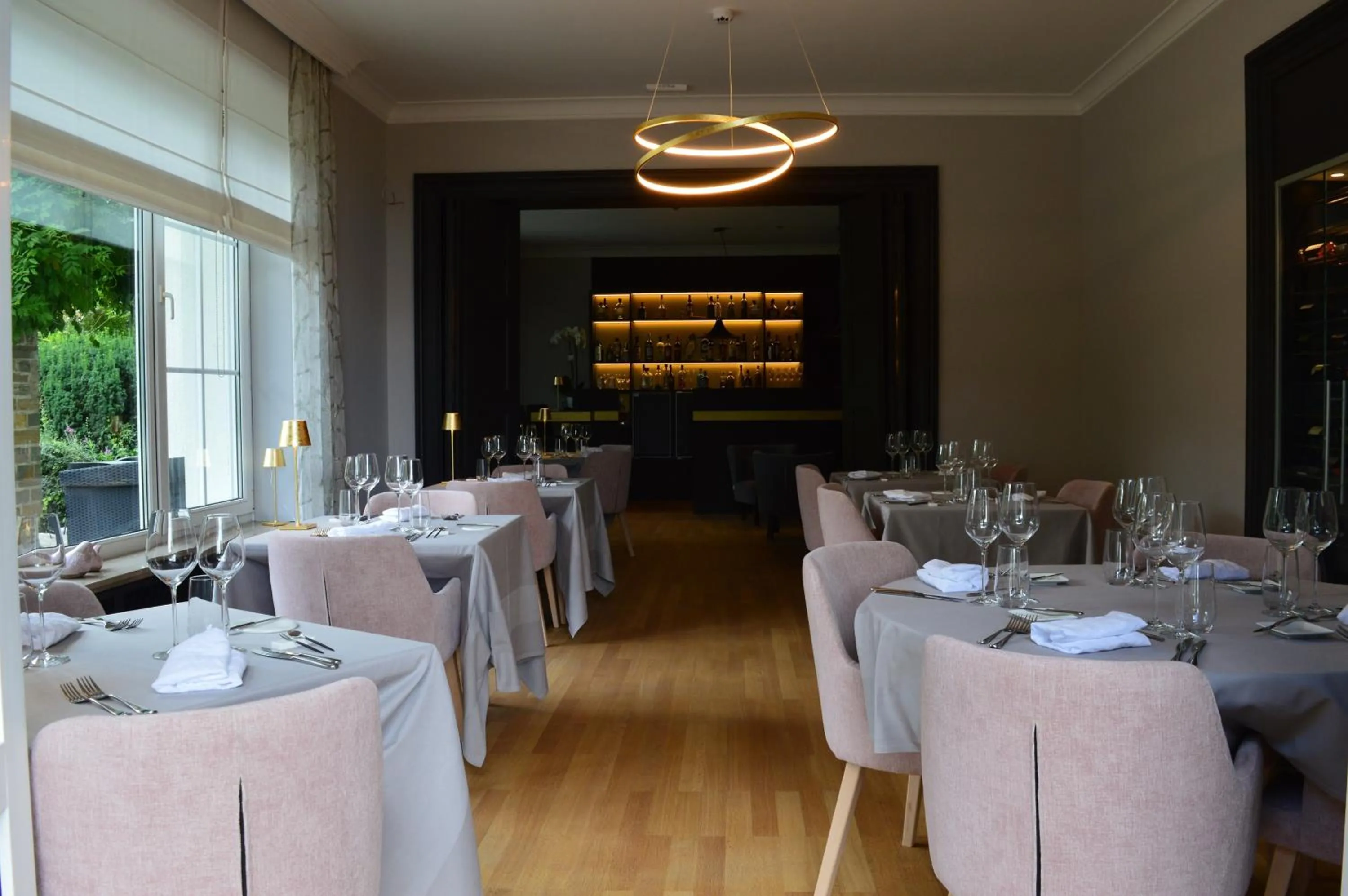 Restaurant/places to eat in Hotel La Heid des Pairs