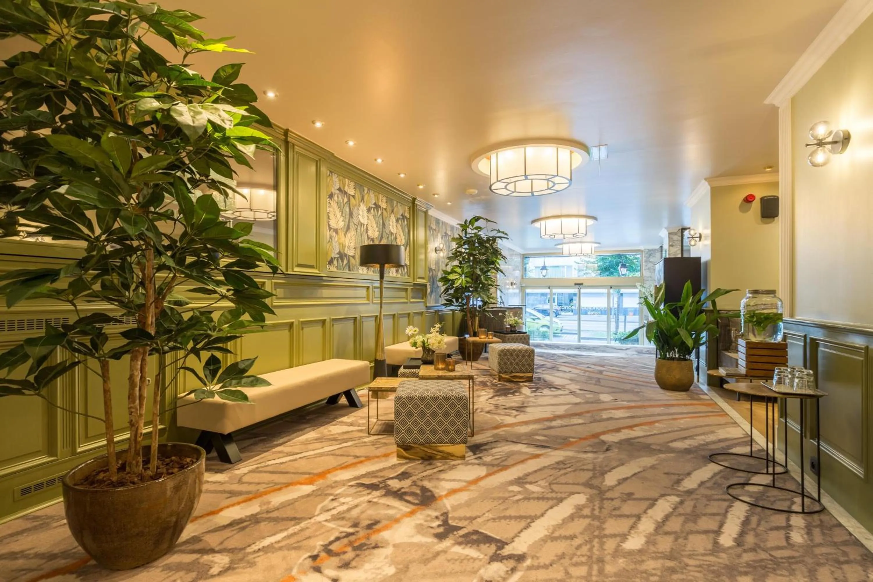 Lobby or reception in Leonardo Hotel Antwerp The Plaza
