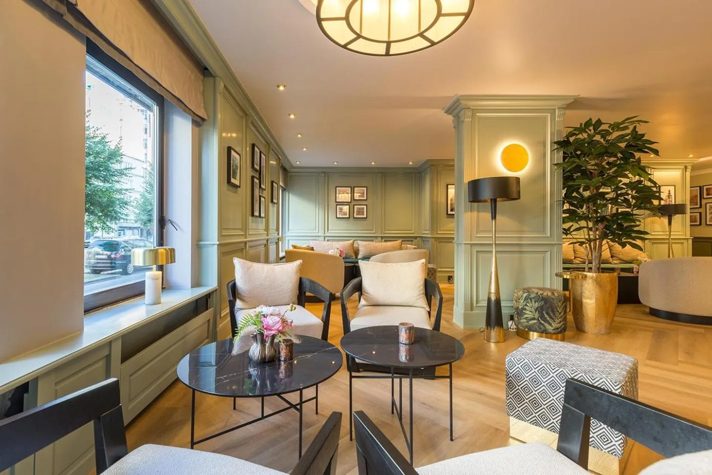 Lobby or reception in Leonardo Hotel Antwerp The Plaza