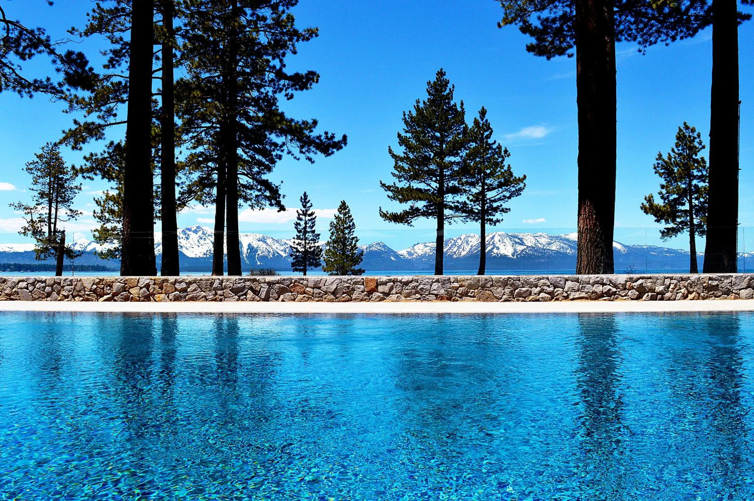 Swimming pool in Edgewood Tahoe Resort