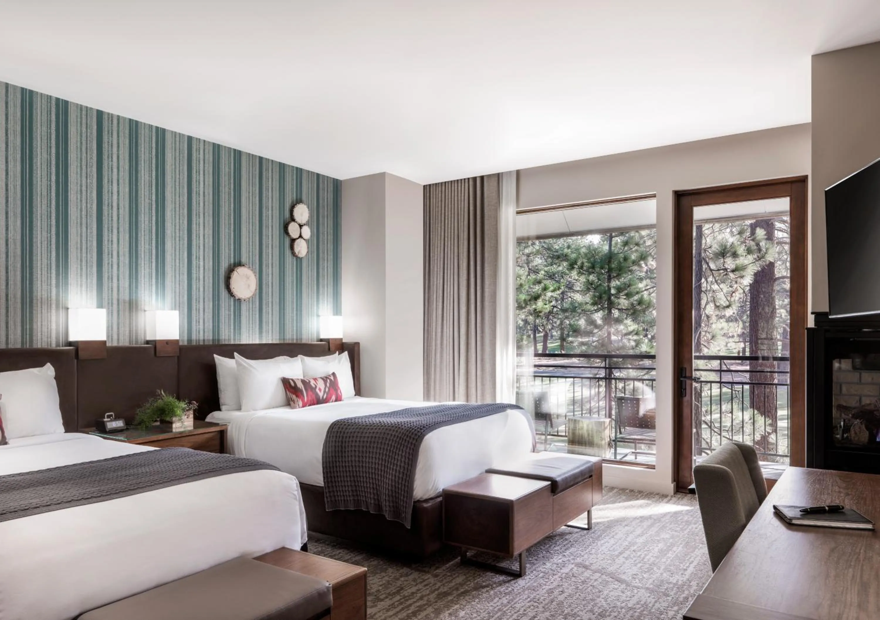 Photo of the whole room, Bed in Edgewood Tahoe Resort