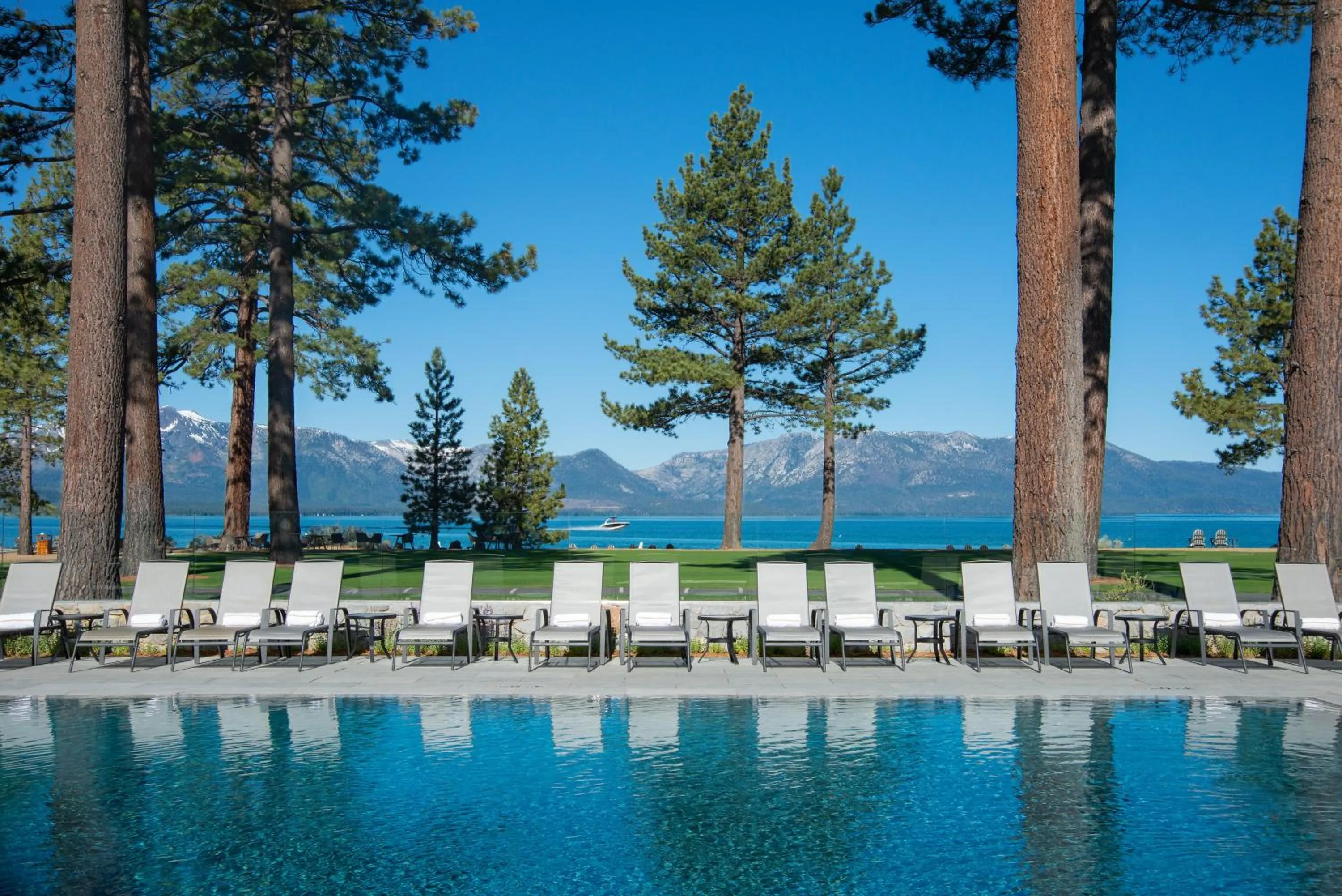 Swimming pool in Edgewood Tahoe Resort