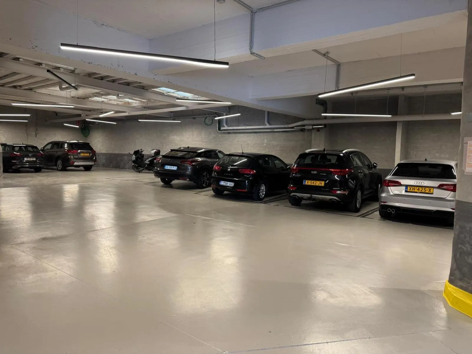 Parking in Hotel du Théâtre