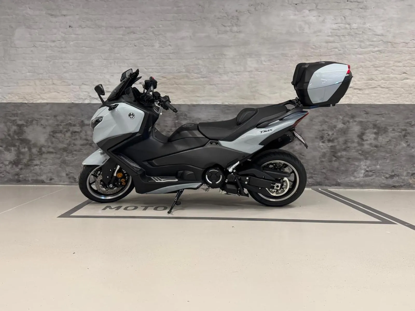 Parking in Hotel du Théâtre