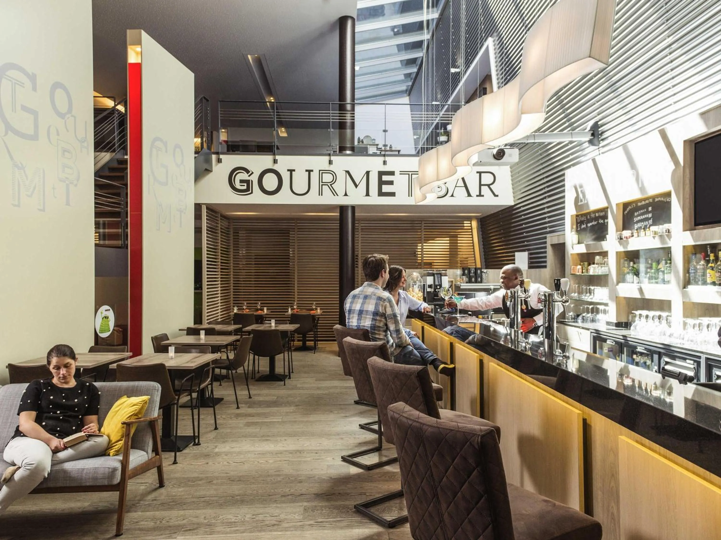 Restaurant/places to eat in Novotel Mechelen Centrum