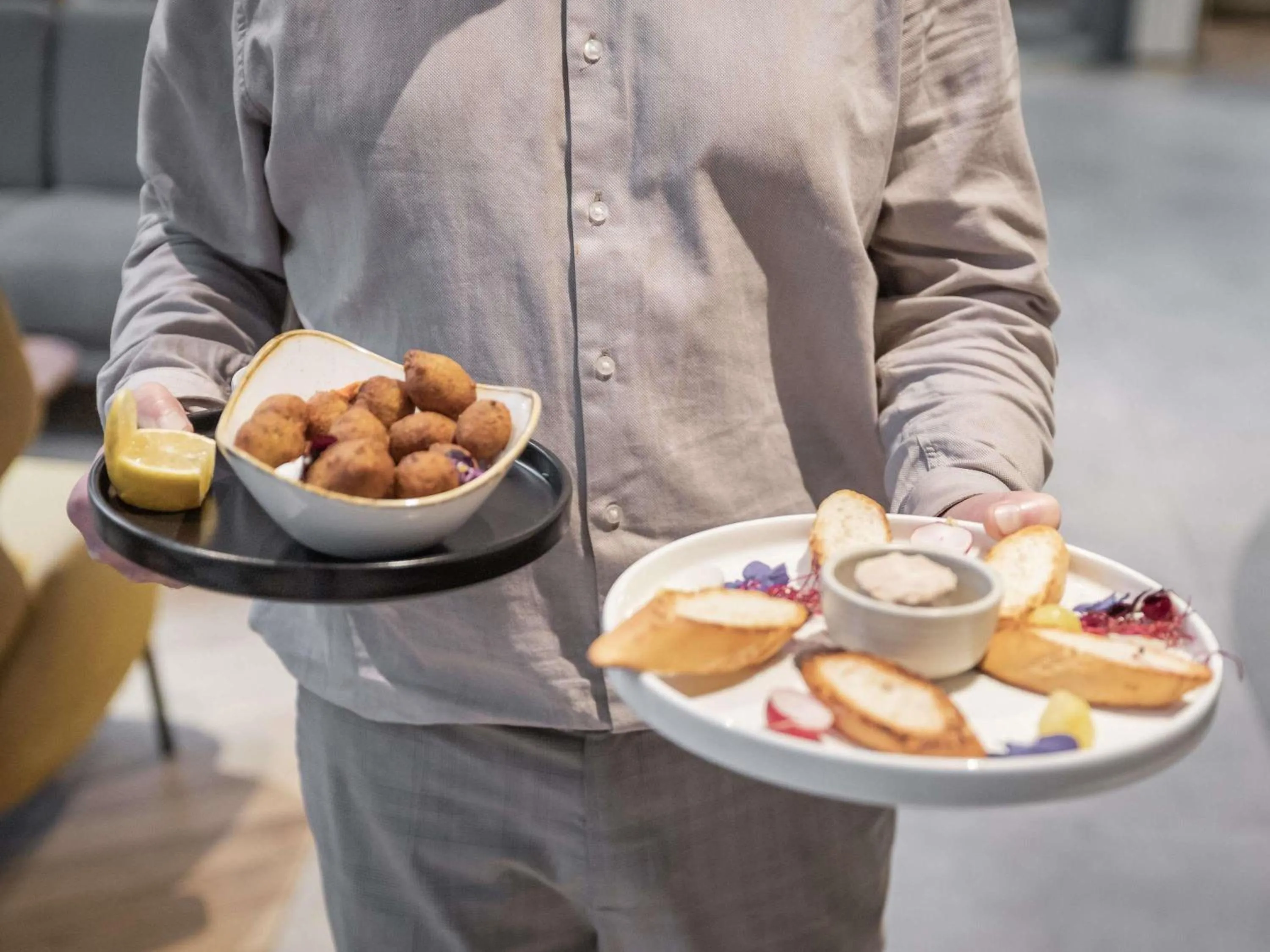 Lounge or bar in Hotel Novotel Brussels Off Grand Place