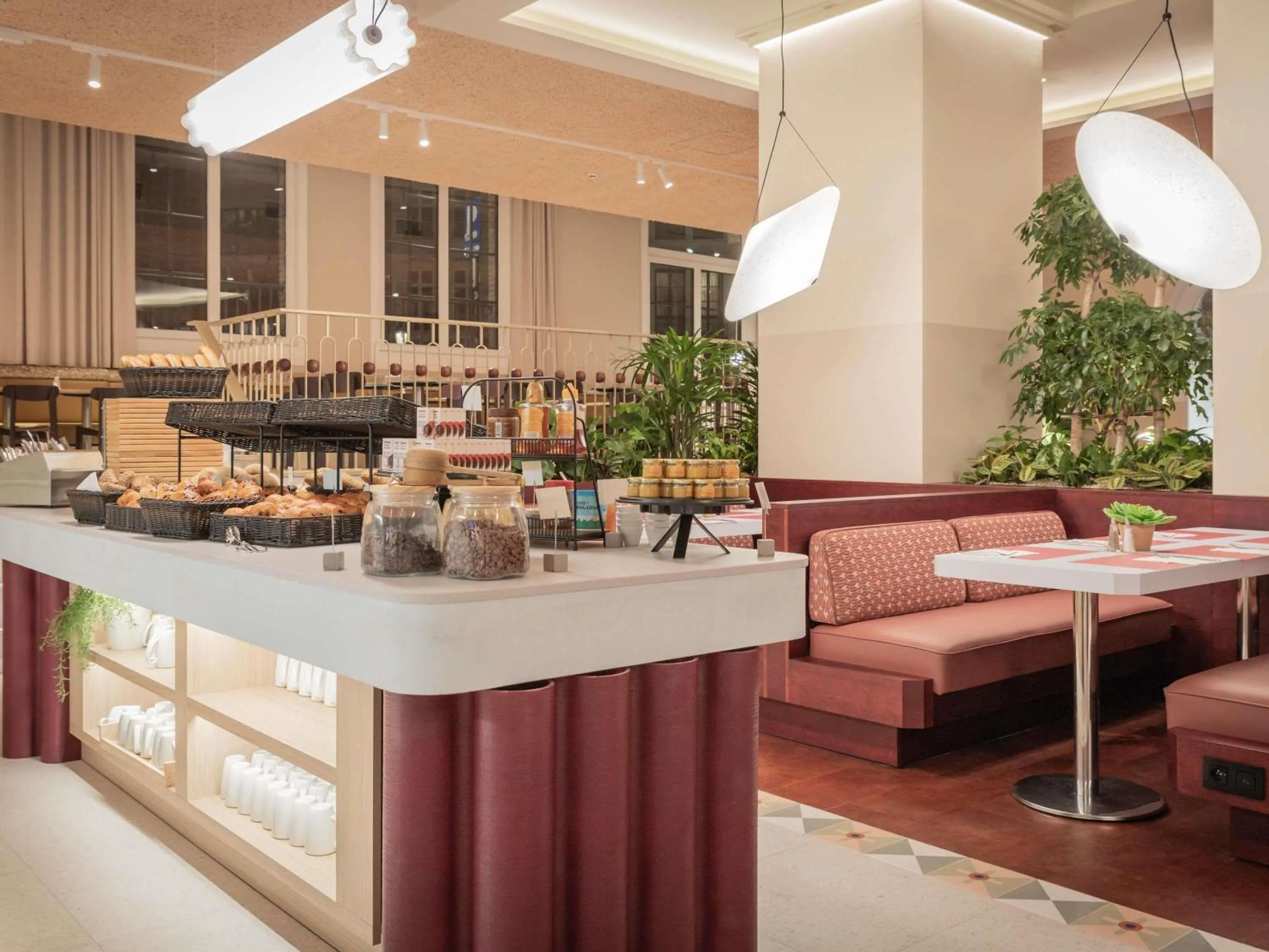 Property building in Hotel Novotel Brussels Off Grand Place