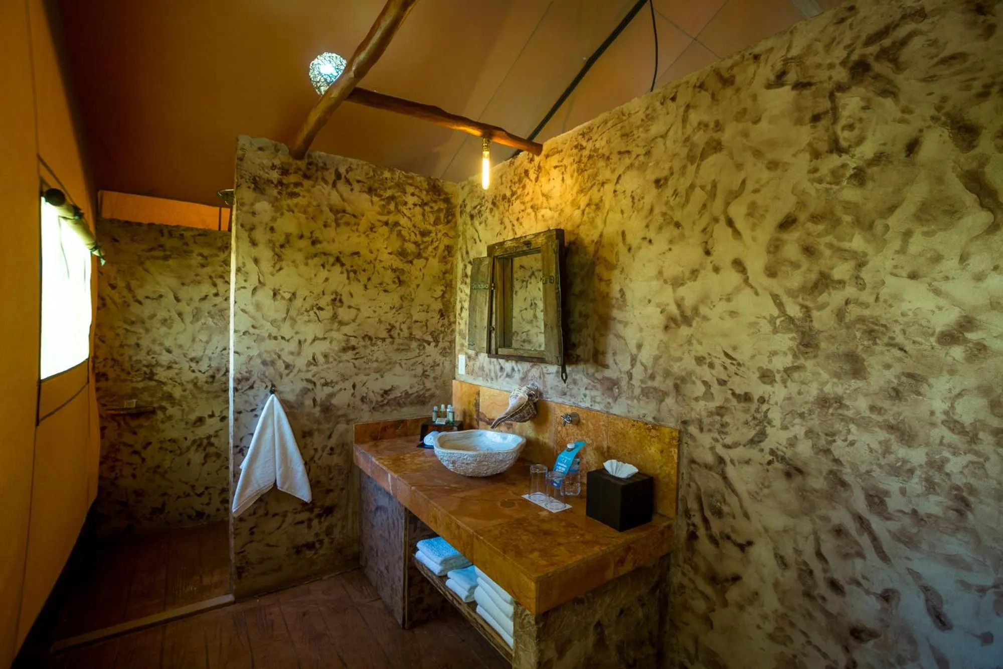 Bathroom in Serenity Authentic Glamping Tulum