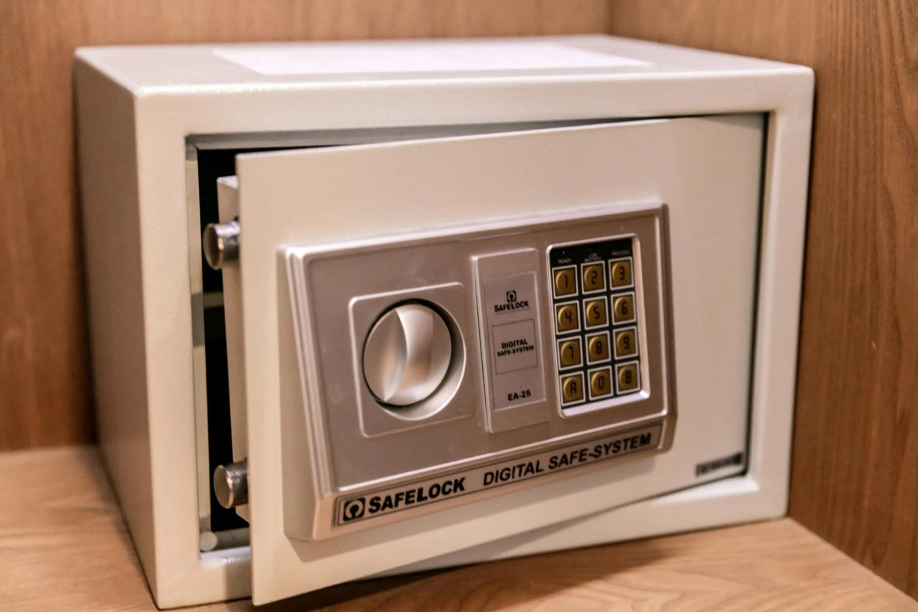 safe in Golden Tulip Incheon Airport Hotel