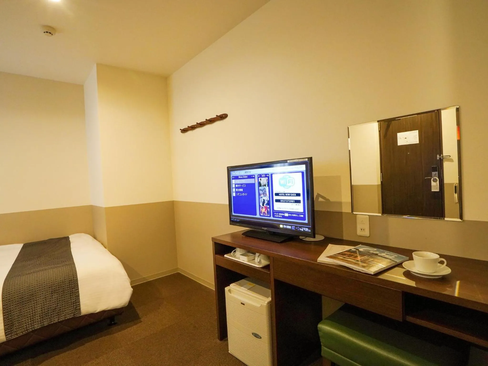 Photo of the whole room, Bed in Hotel New Gaea Domemae