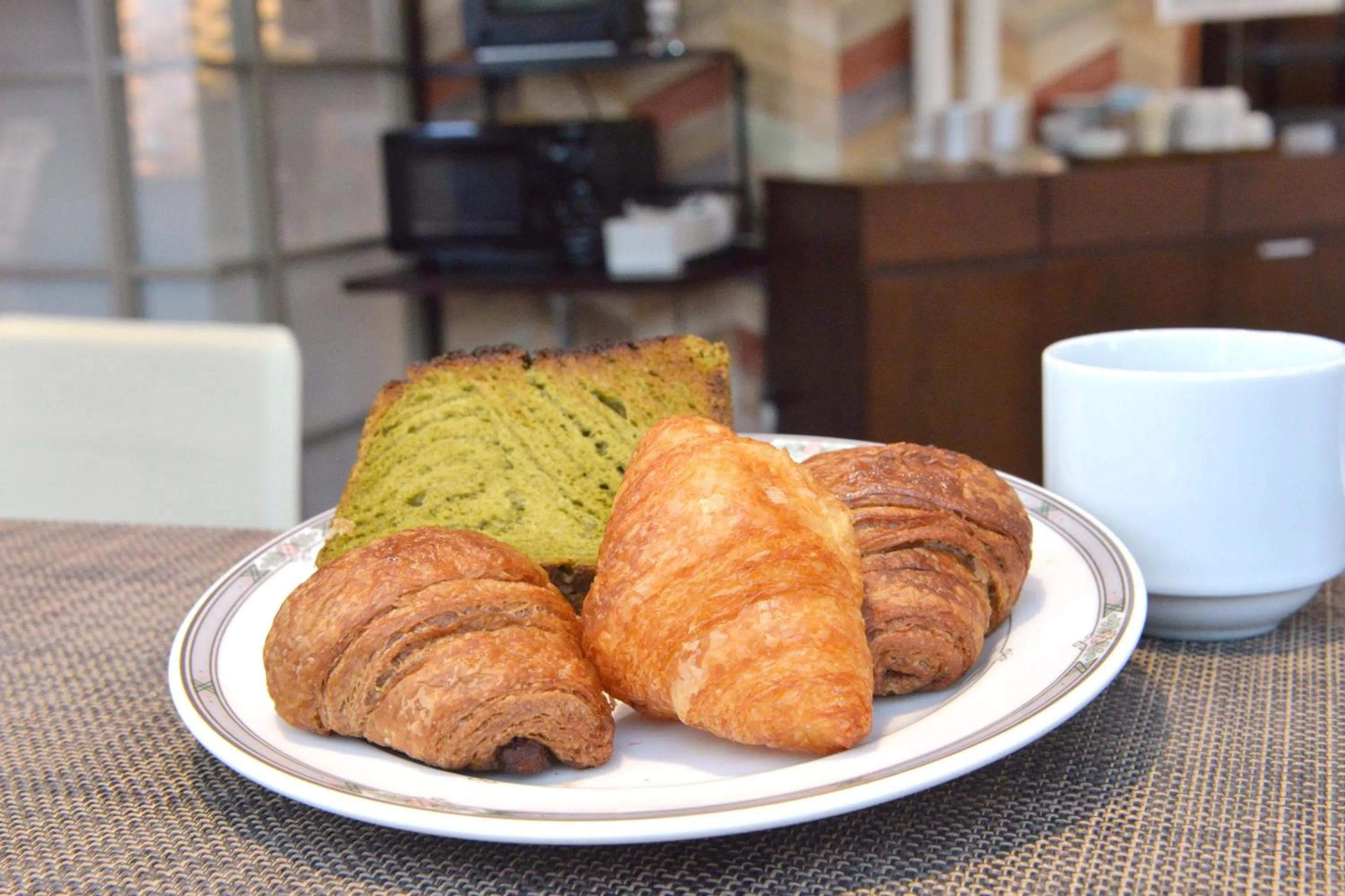 Breakfast in Hotel New Gaea Domemae