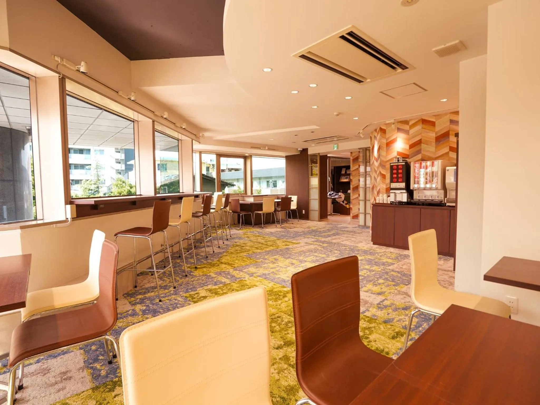 Communal lounge/ TV room in Hotel New Gaea Domemae