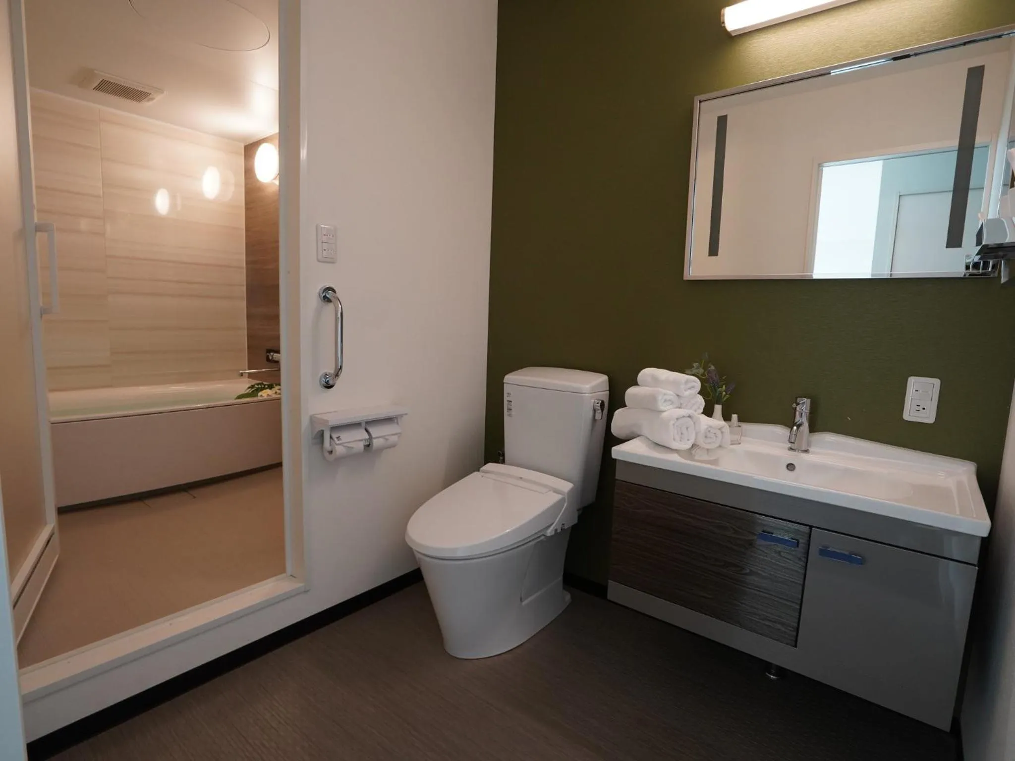 Photo of the whole room in Hotel New Gaea Domemae