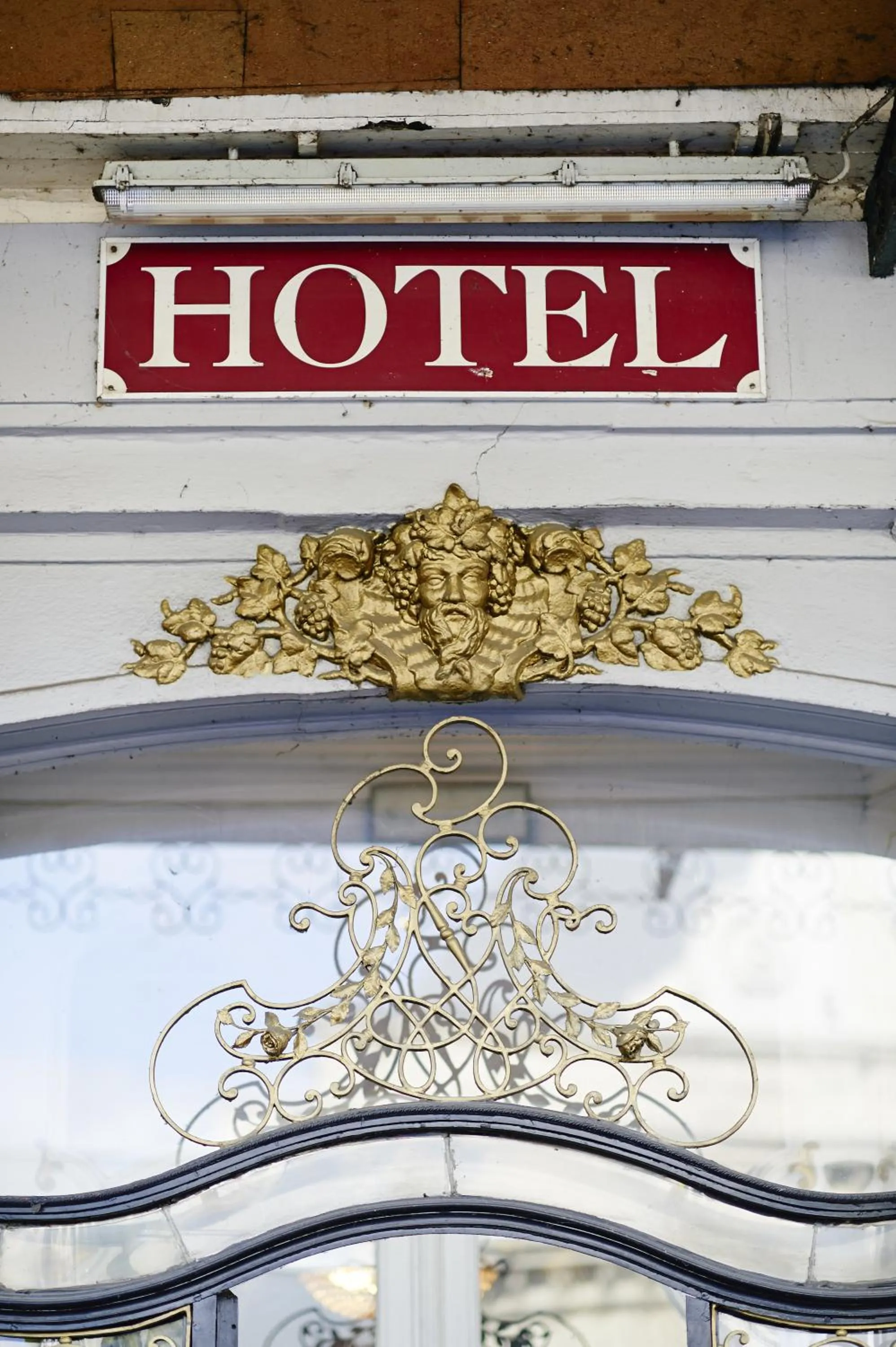 Property building in Grand Hotel de Flandre