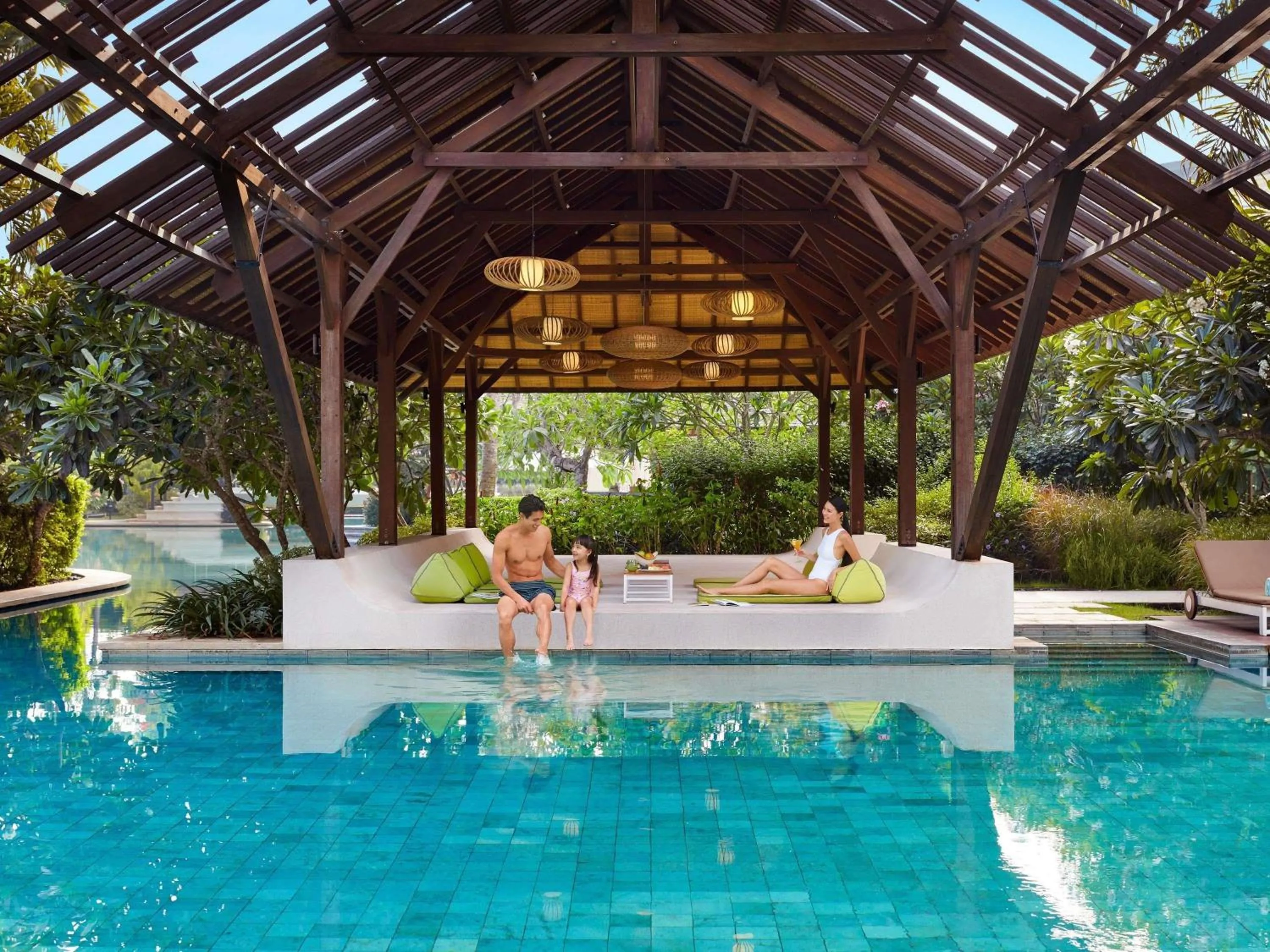 Pool view in Mövenpick Resort & Spa Jimbaran Bali