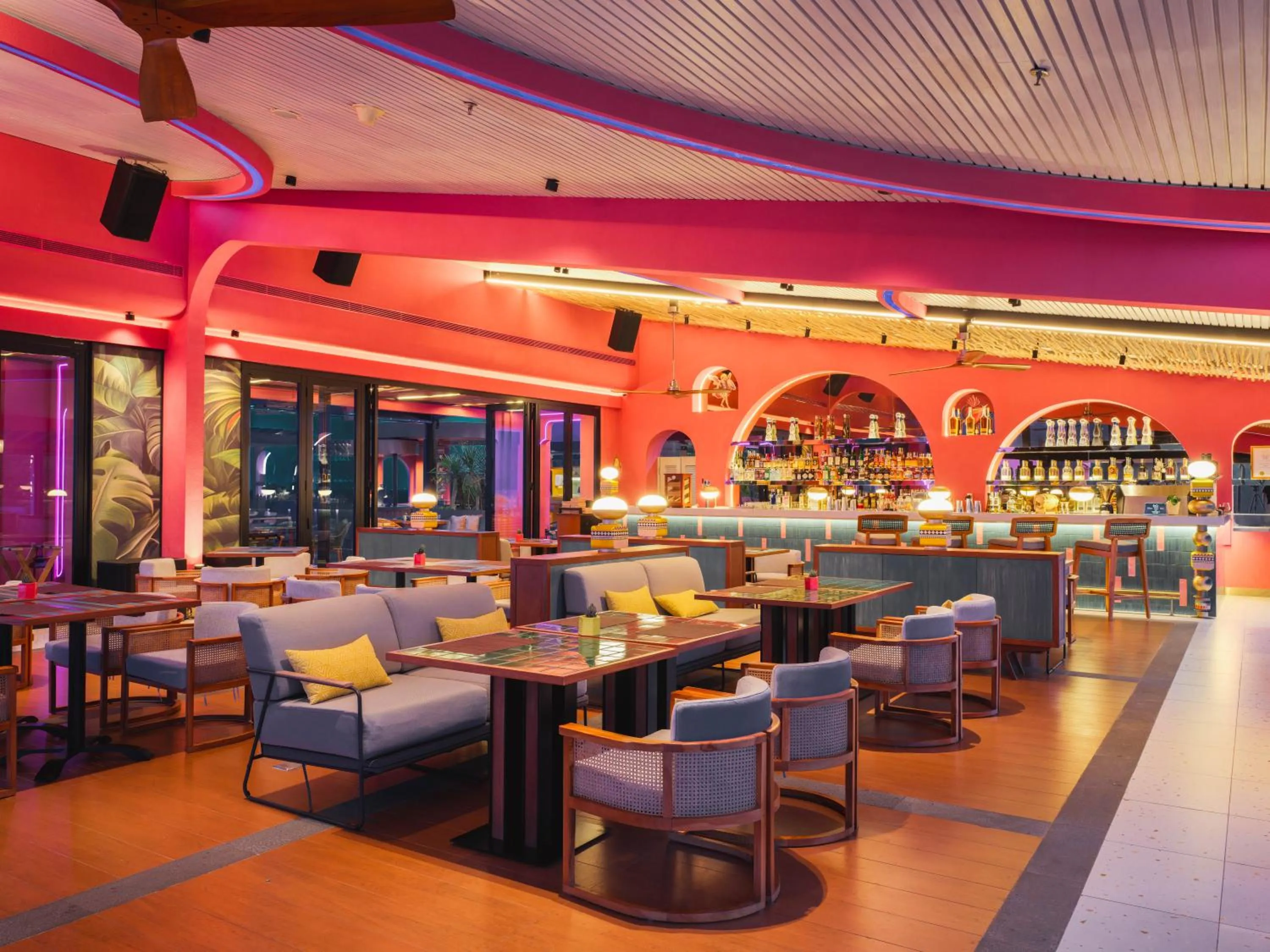 Restaurant/places to eat in Mövenpick Resort & Spa Jimbaran Bali