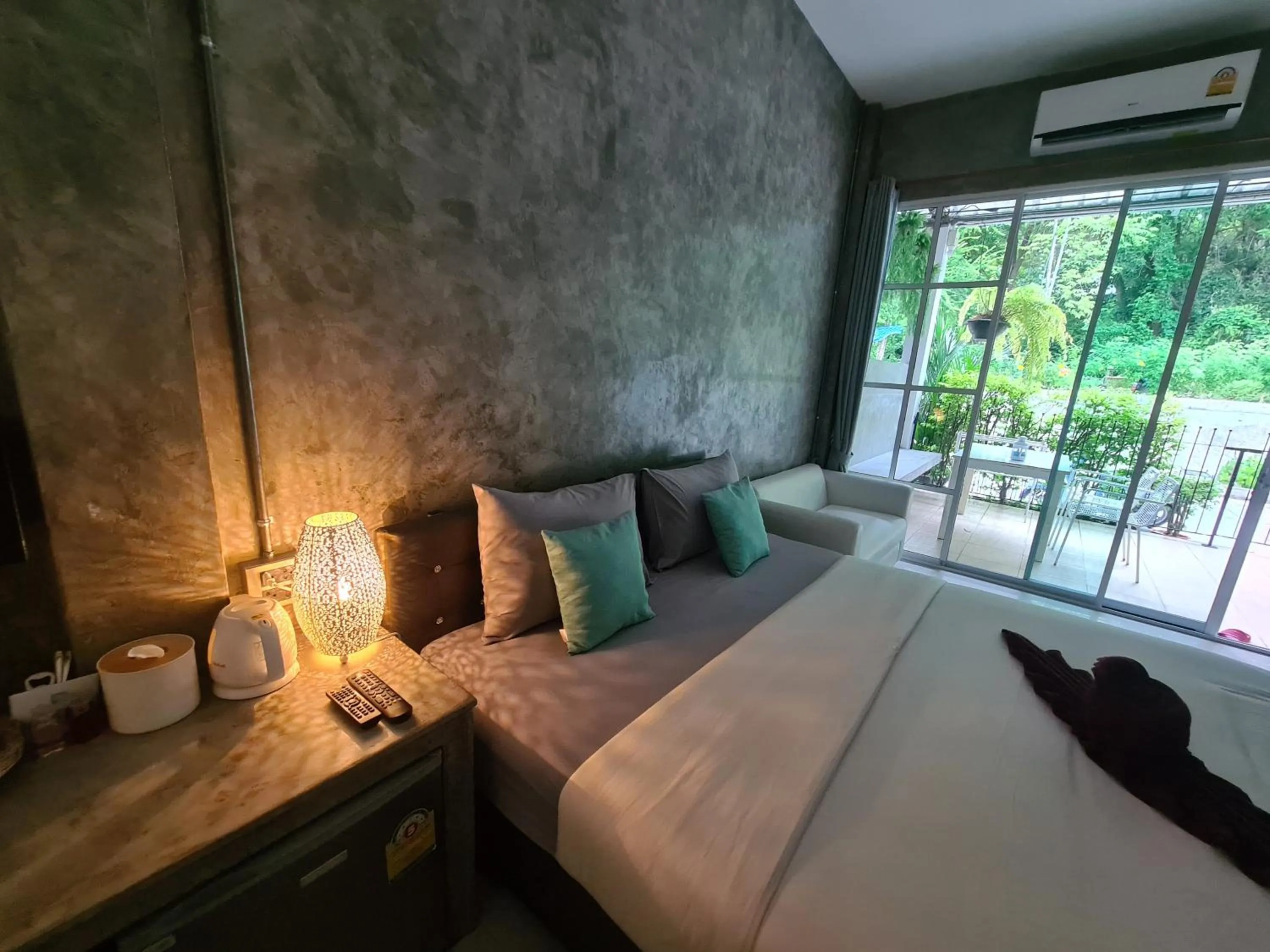 Bed in Samed Your House