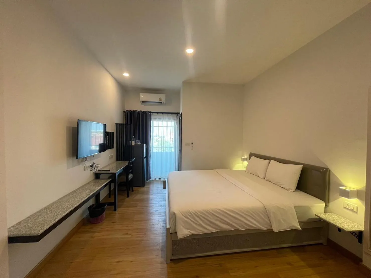 Bed in Chonlapruk Lakeside Hotel