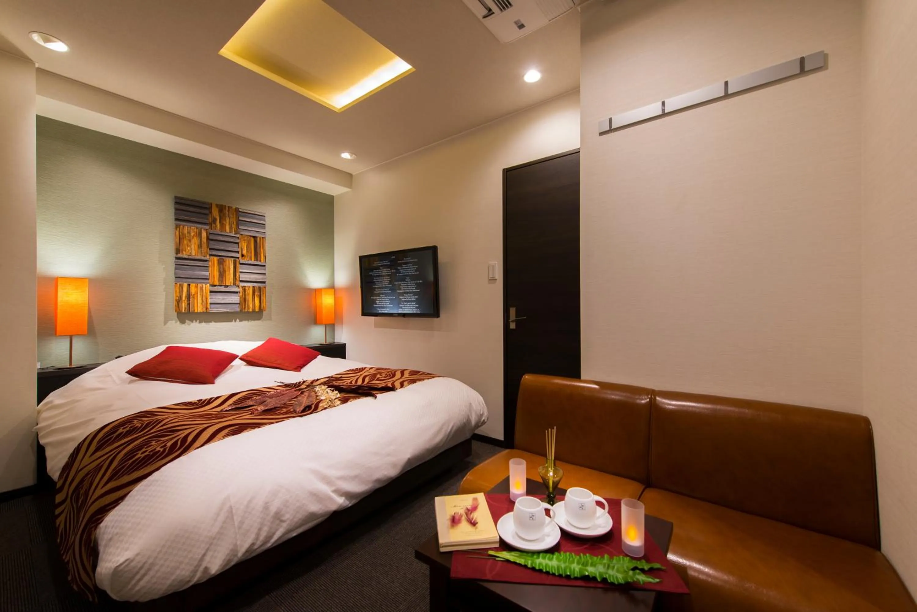 Photo of the whole room, Bed in Hotel COREST (Adult Only)