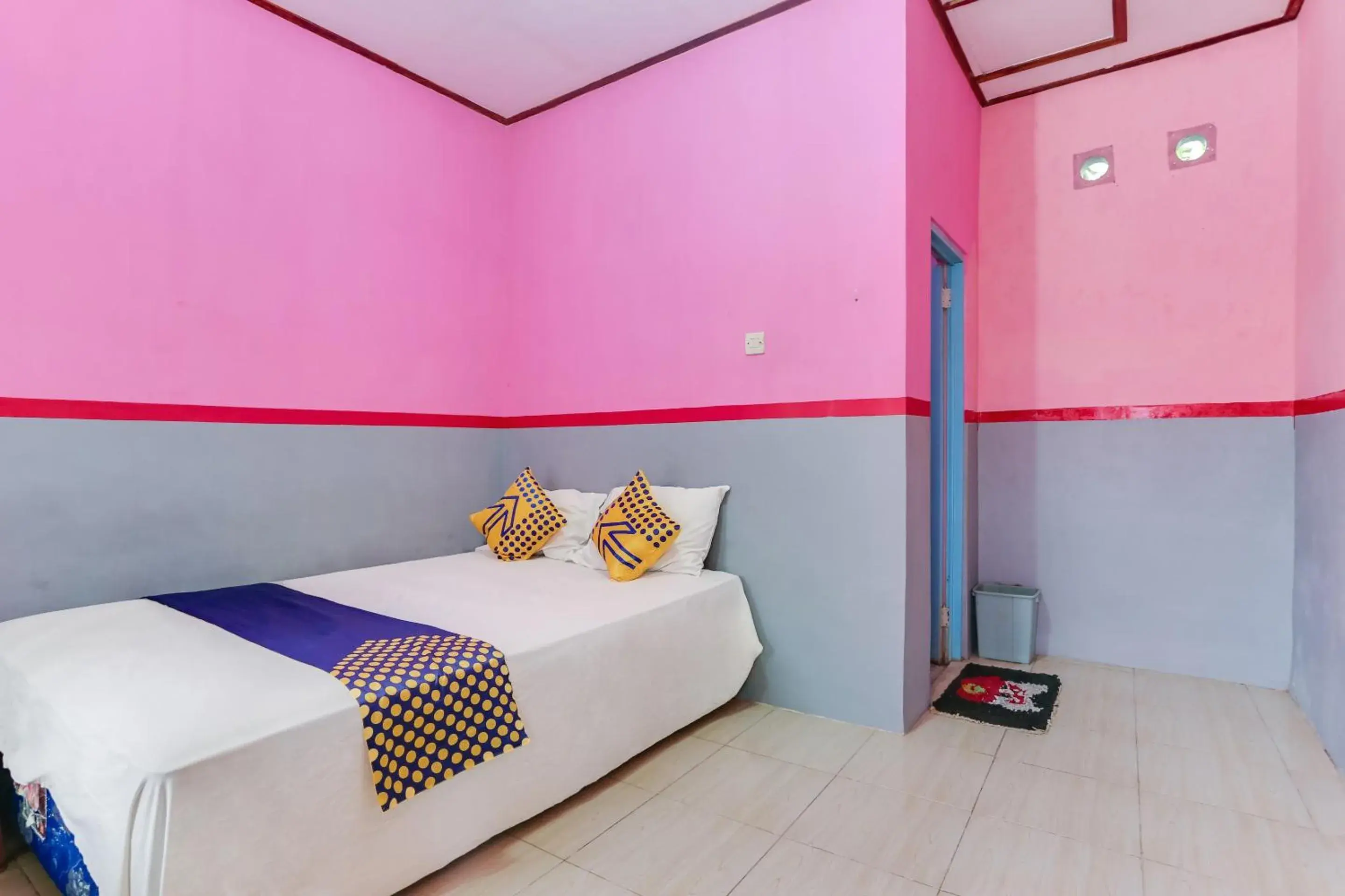 Double Room in Ijen Traveller & Homestay Double Room in Ijen Traveller & Homestay