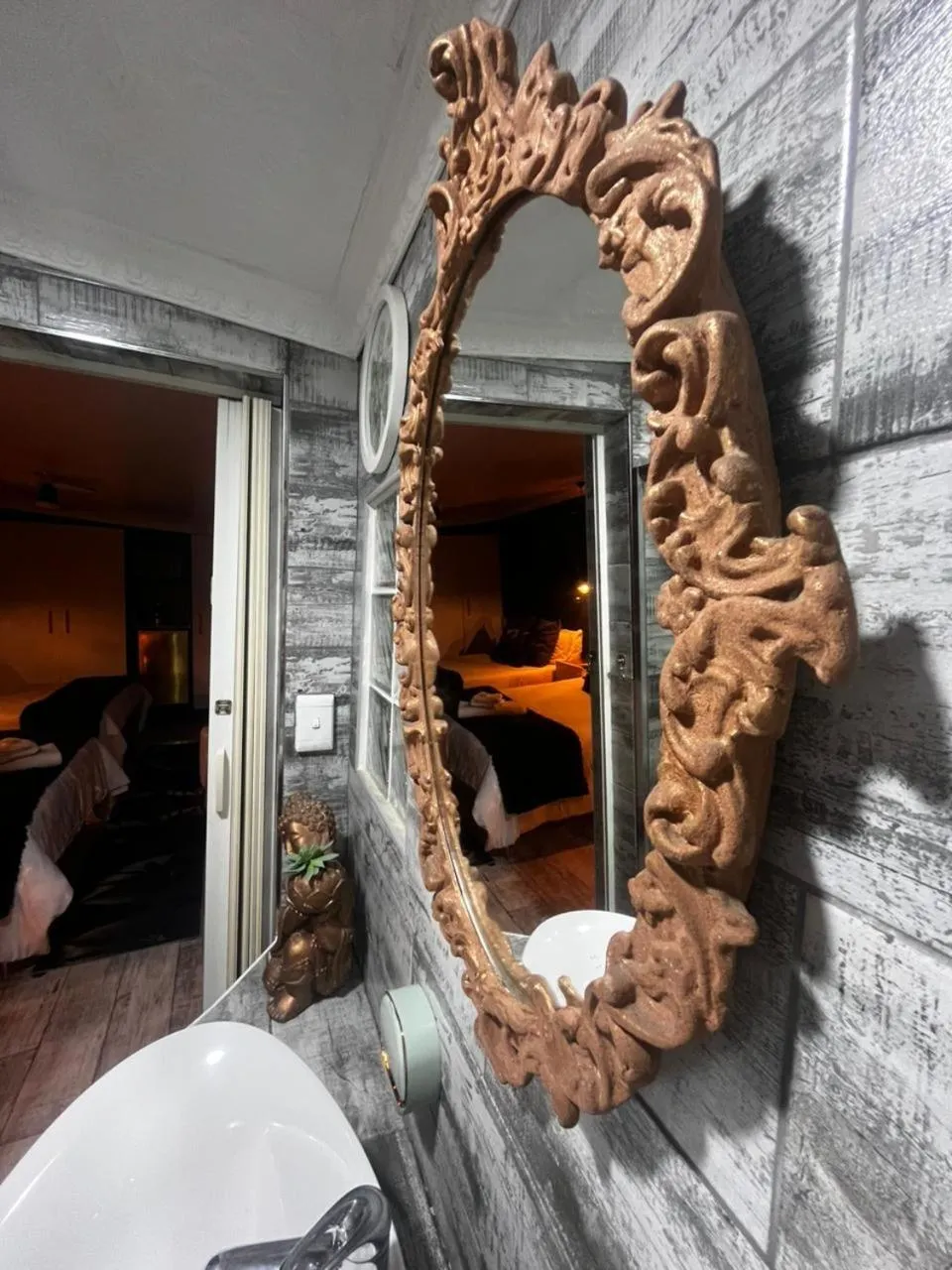 Shower in Mitchell's Guesthouse