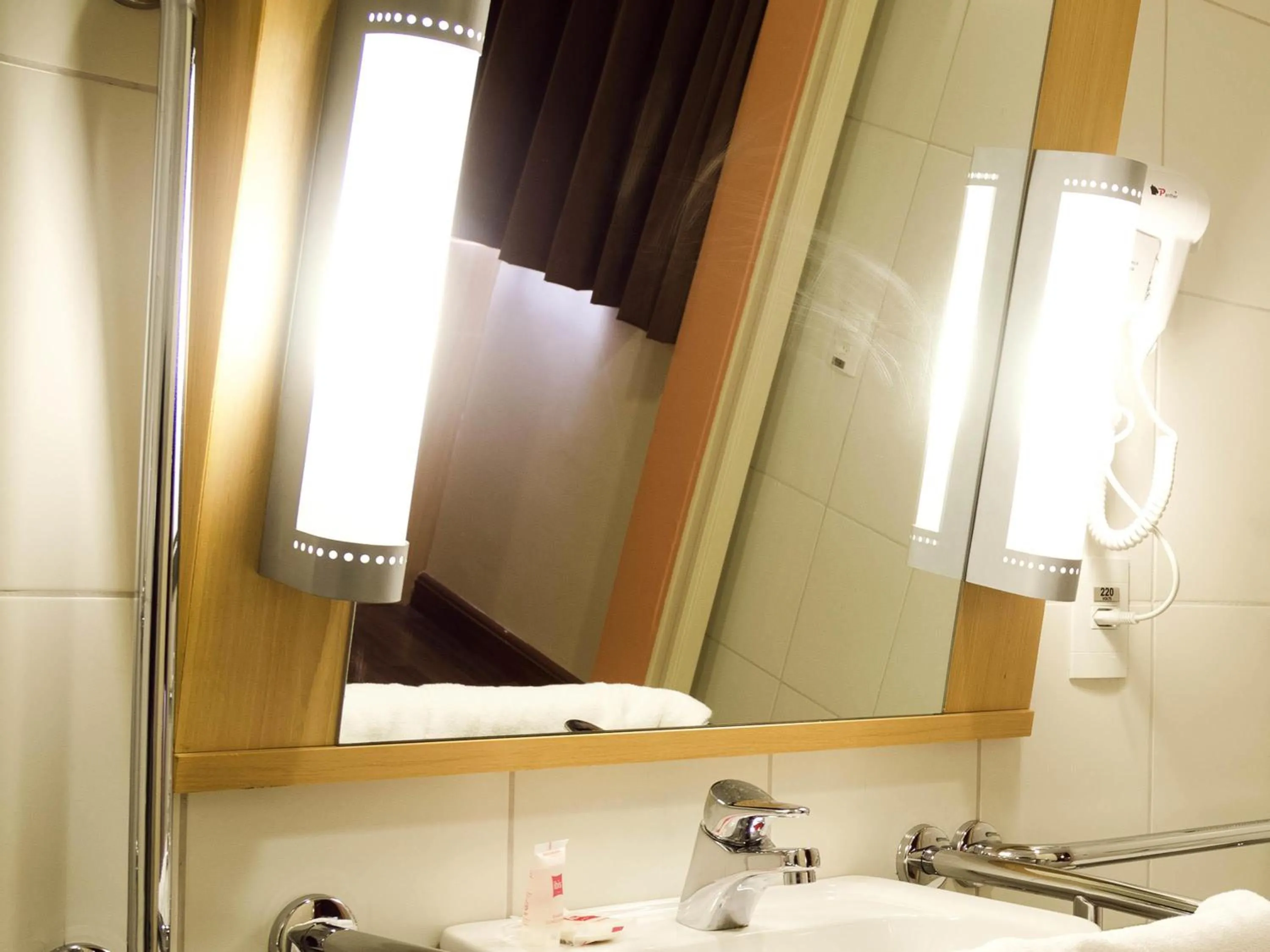 Bedroom in ibis Recife Boa Viagem