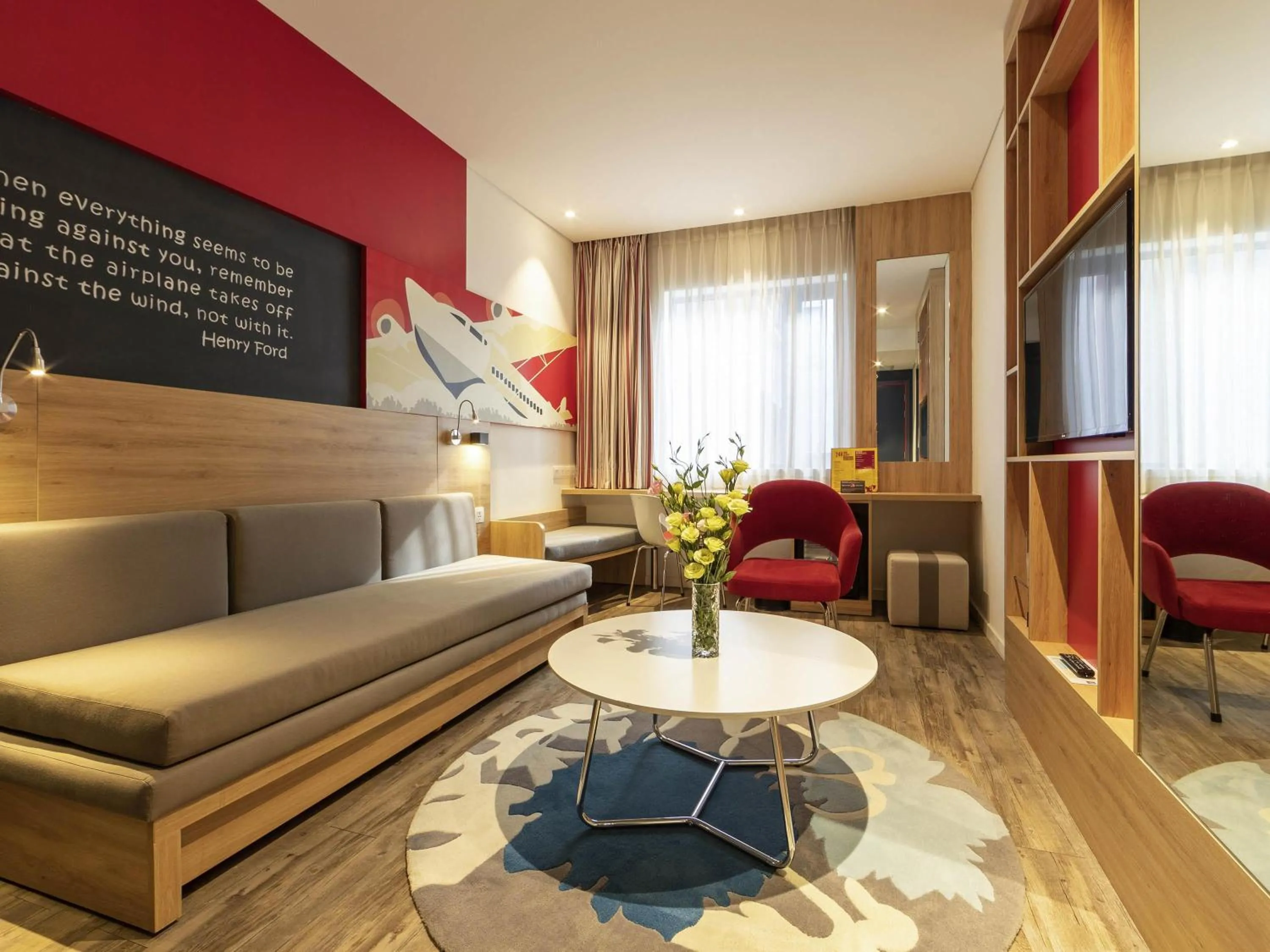 Bedroom in Ibis Saigon Airport