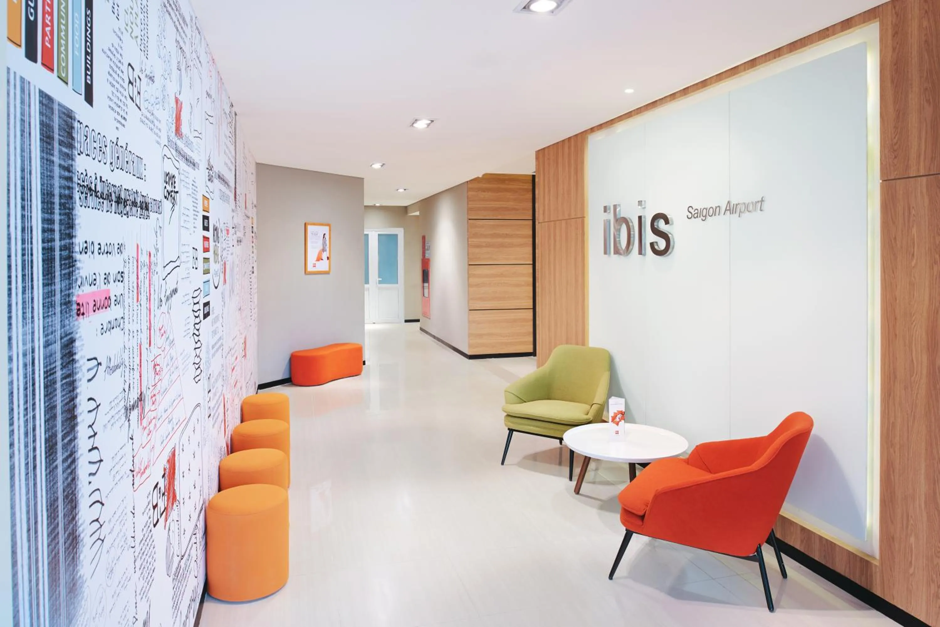 Lobby or reception in Ibis Saigon Airport
