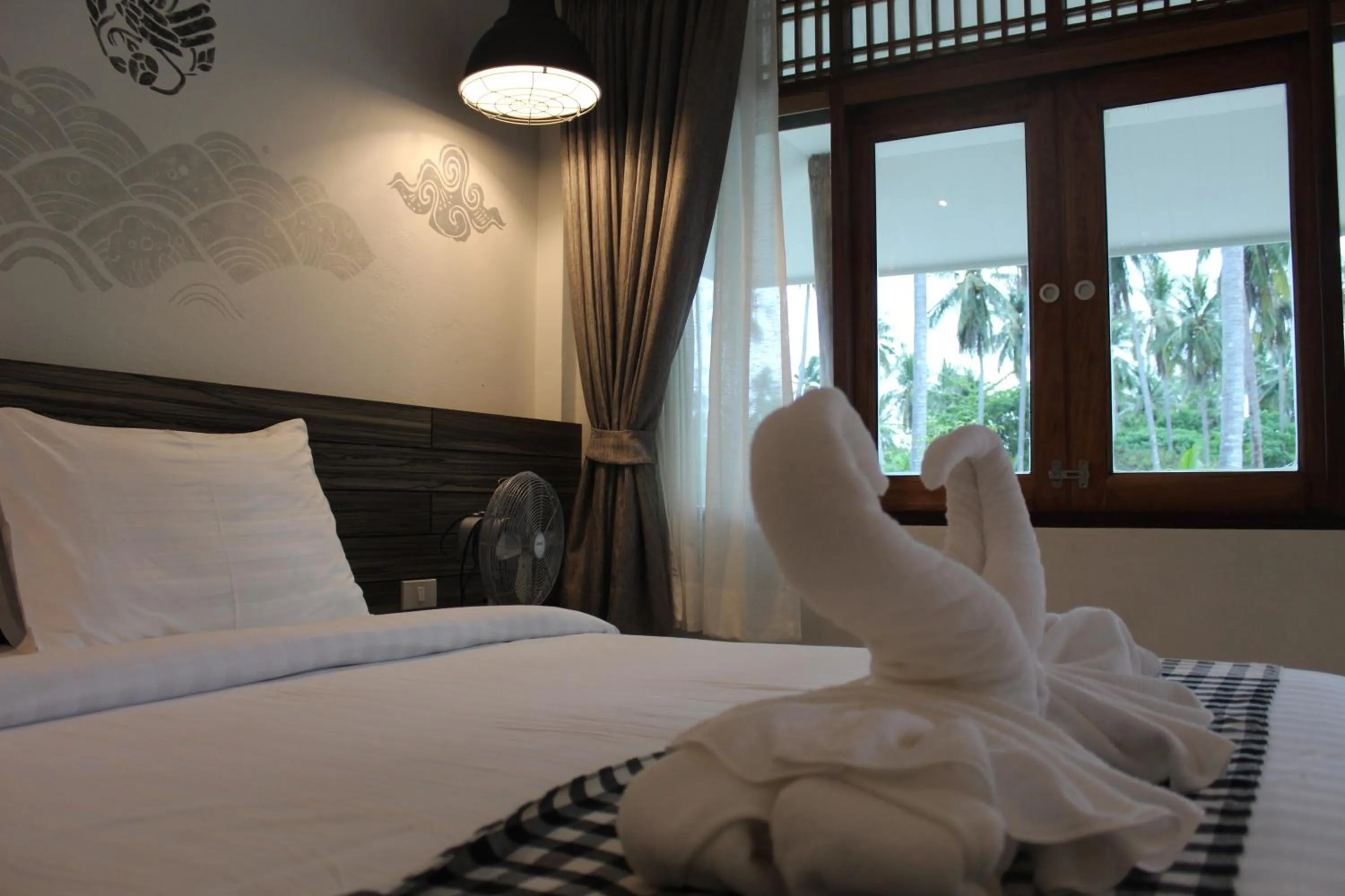 Bed in Koh Ngai Paradise Beach