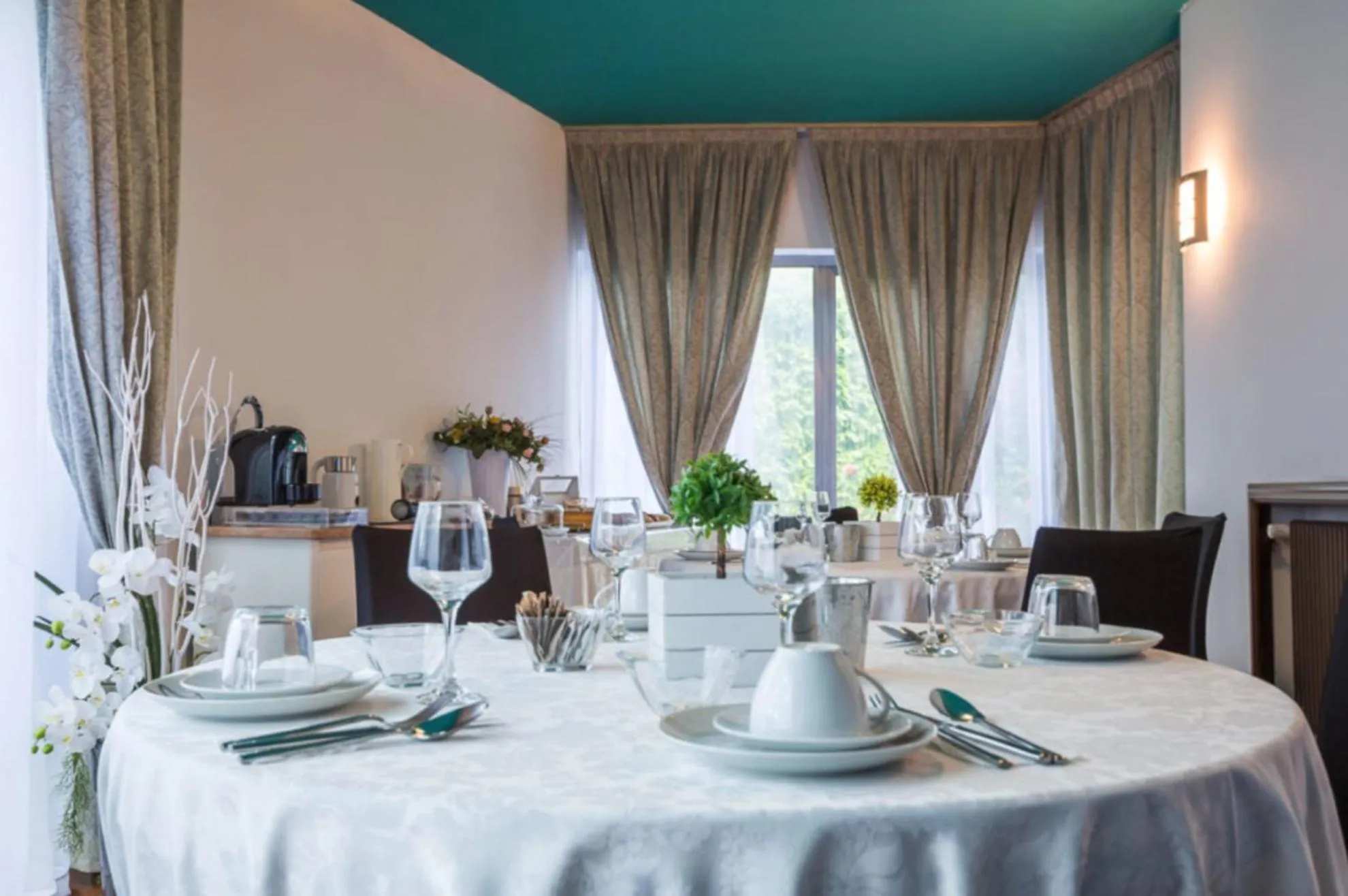 Breakfast in Villa Berrettini