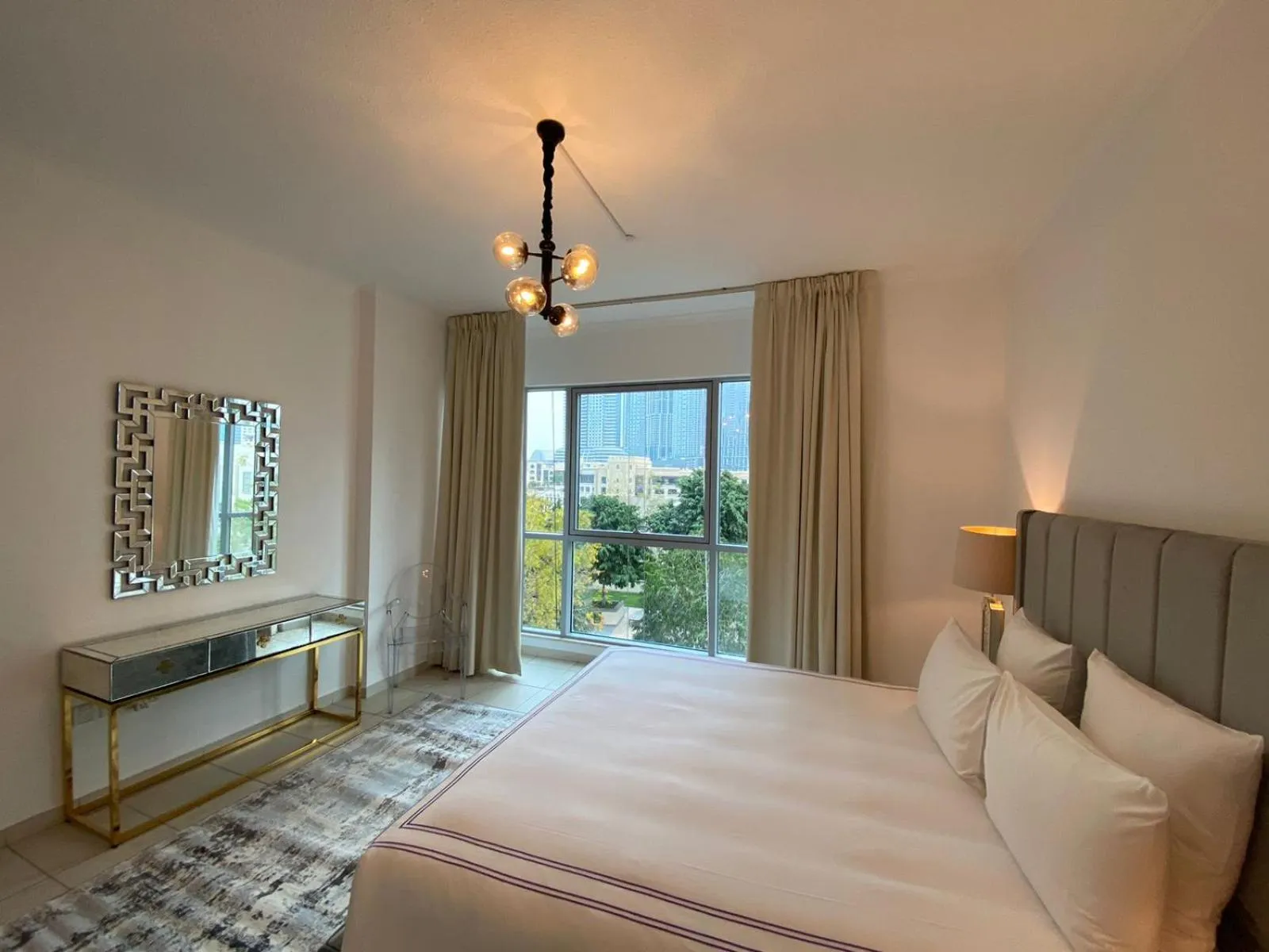 Bed in Dream Inn Apartments - Burj Residences Burj Khalifa View