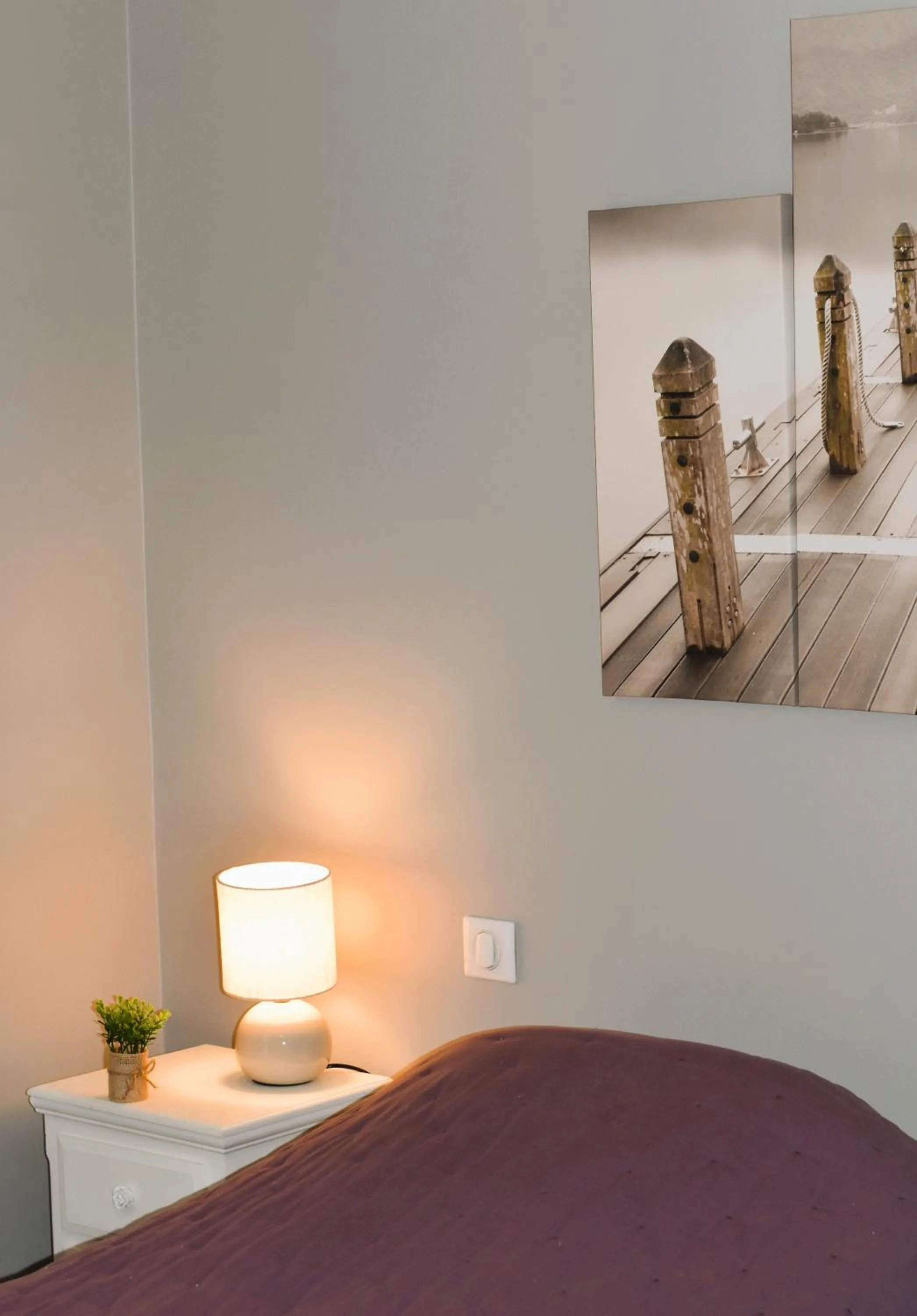 Photo of the whole room, Bed in Le Logis de Céline