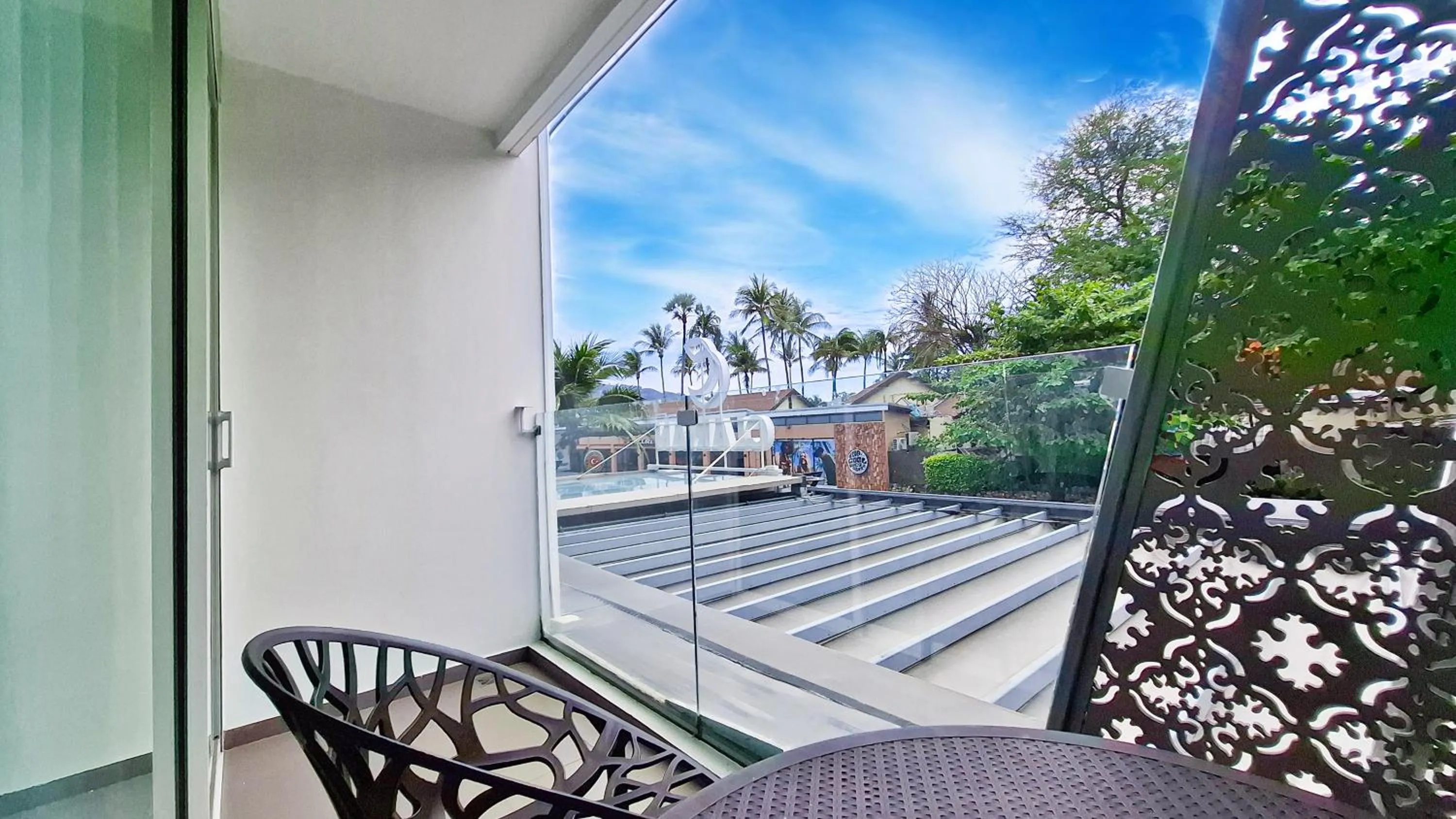 Day in Clarian Hotel Beach Patong